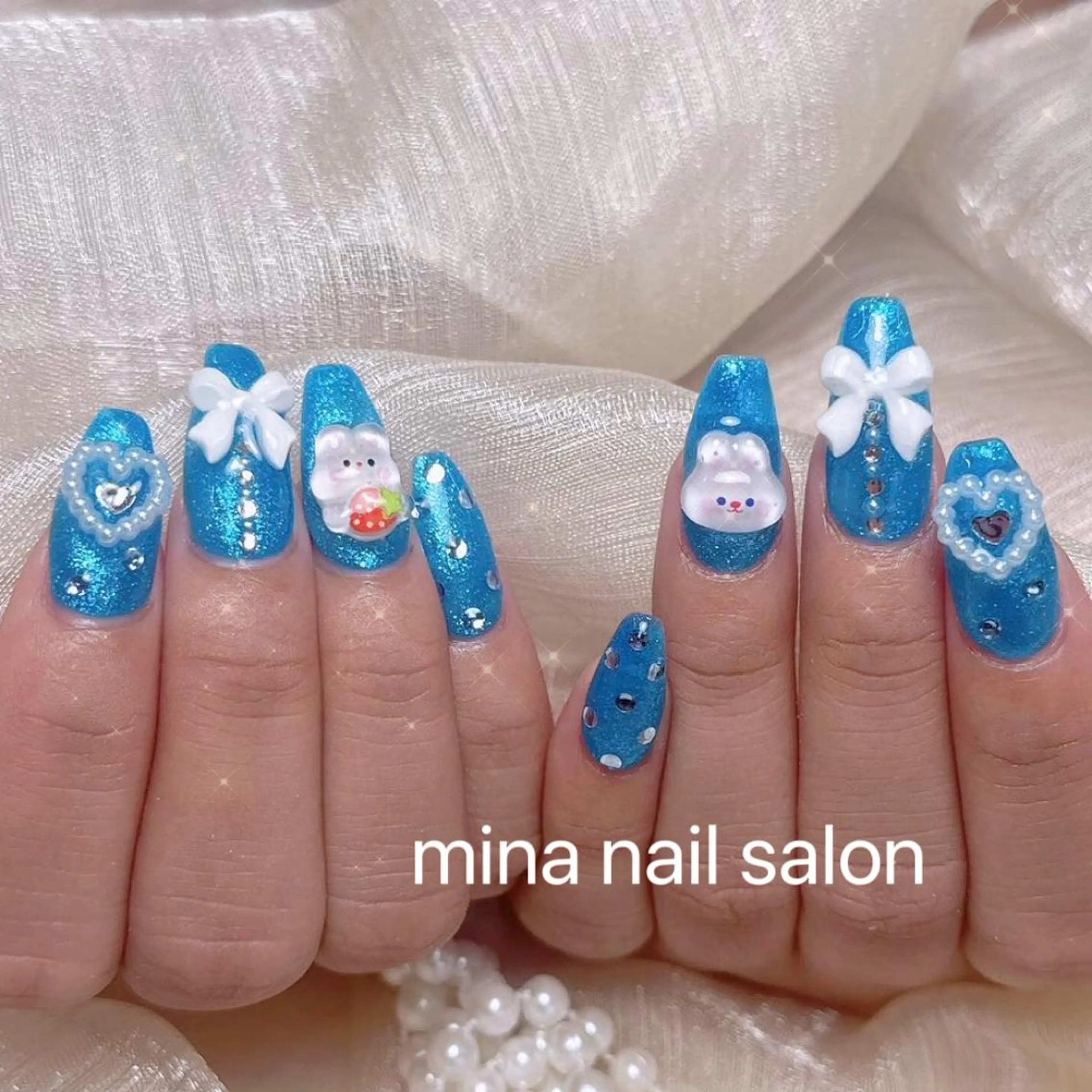 ネイル queensnail 🧸mikaのネイルデザイン