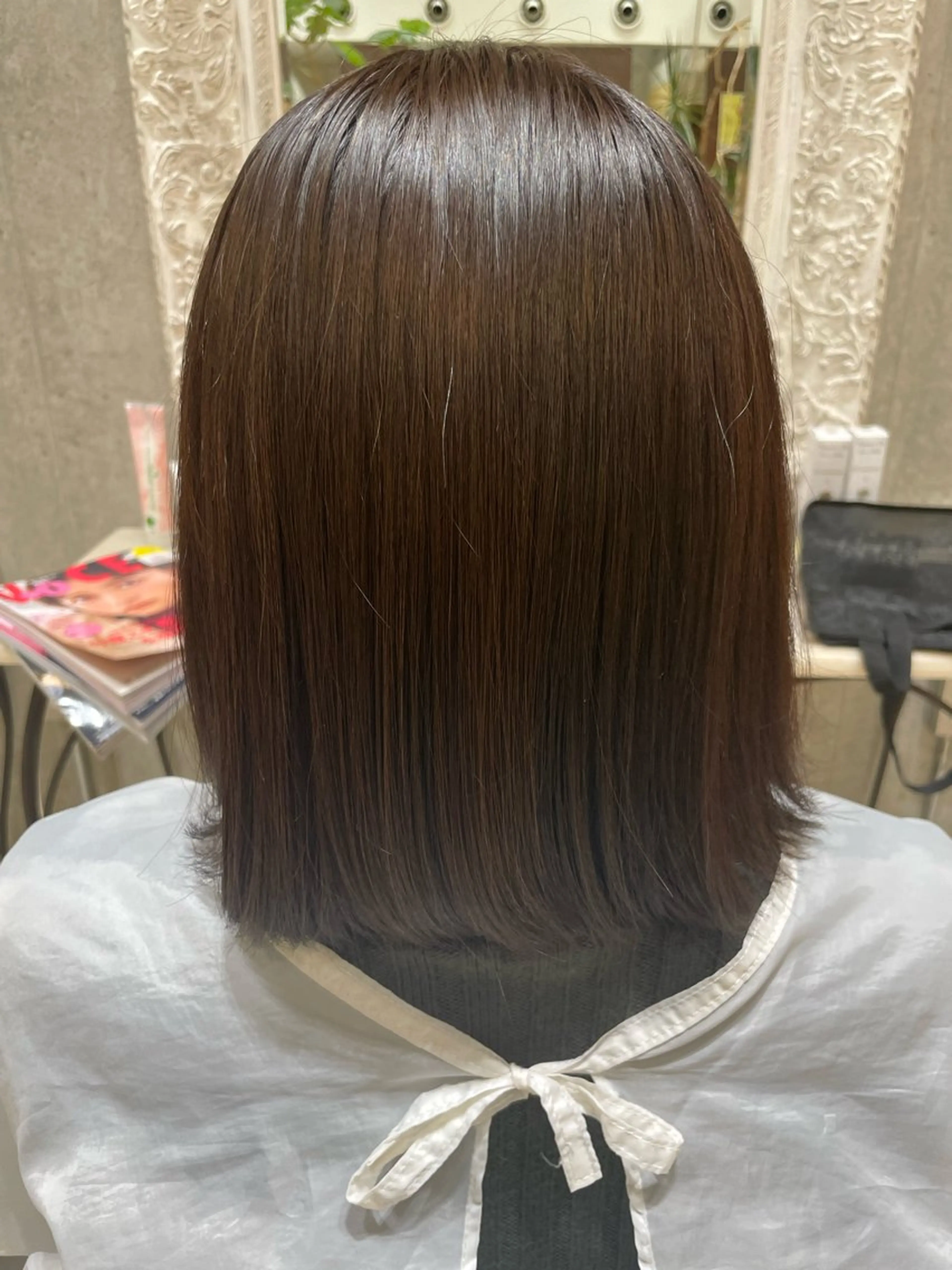 セミロング トリートメント ARMONY表参道店所属・韓国風レイヤーカラー ライムのヘアスタイル