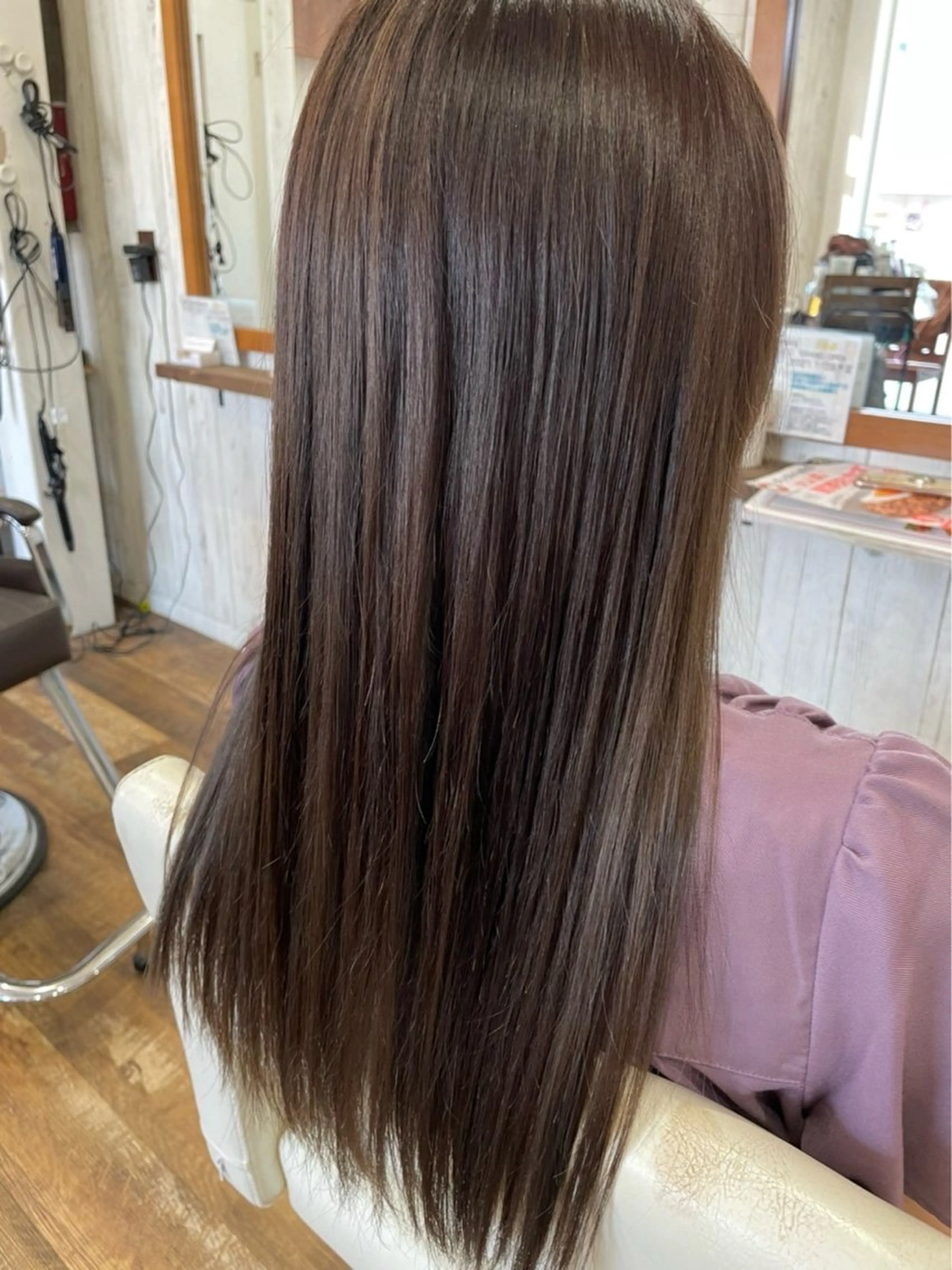 カラー ヘアカラー 見里 由希のヘアスタイル