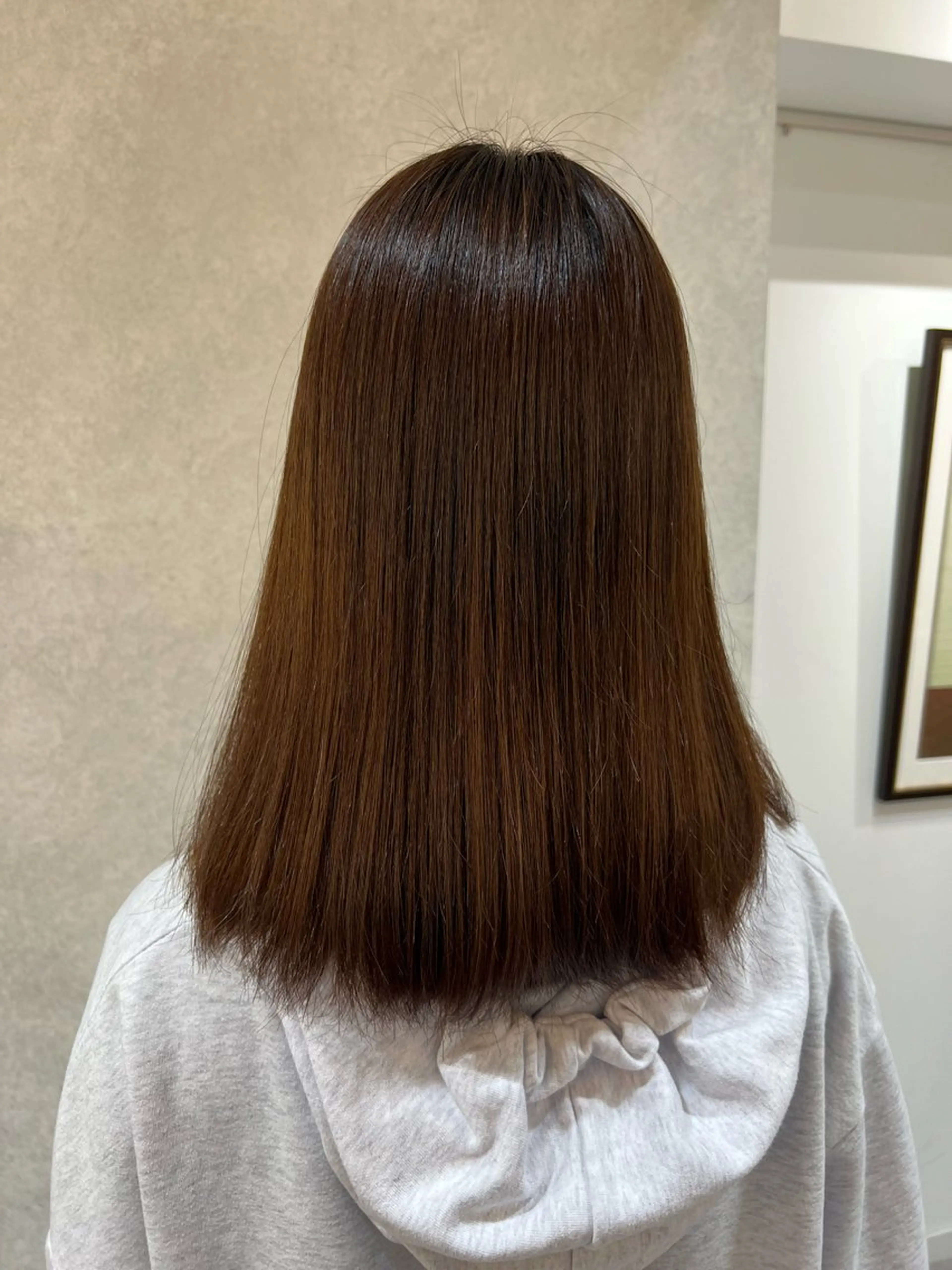 セミロング ogura hitomiのヘアスタイル