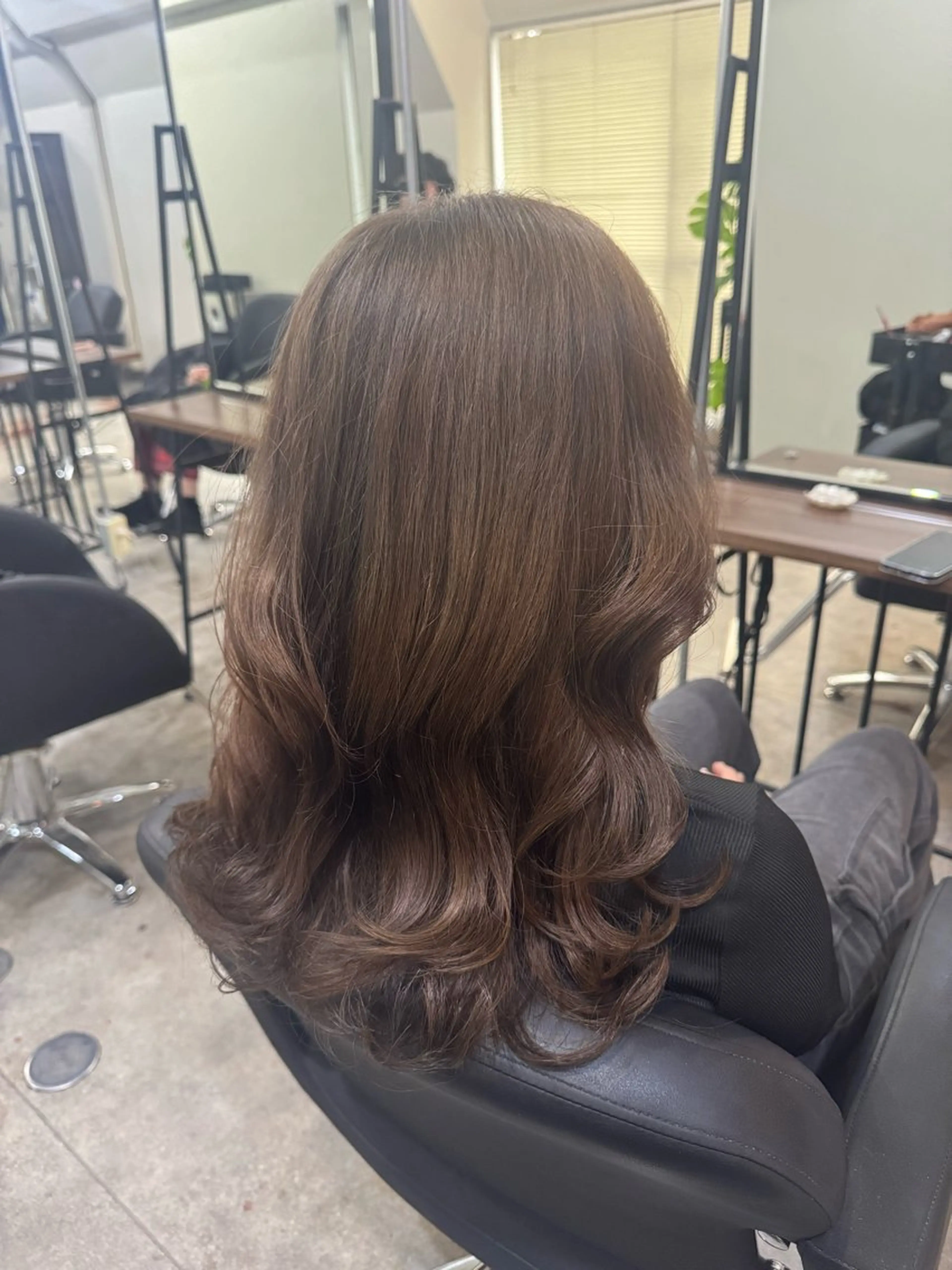 ミディアム カラー 猫ッ毛さんヘア🐈 Misa【女性】のヘアスタイル