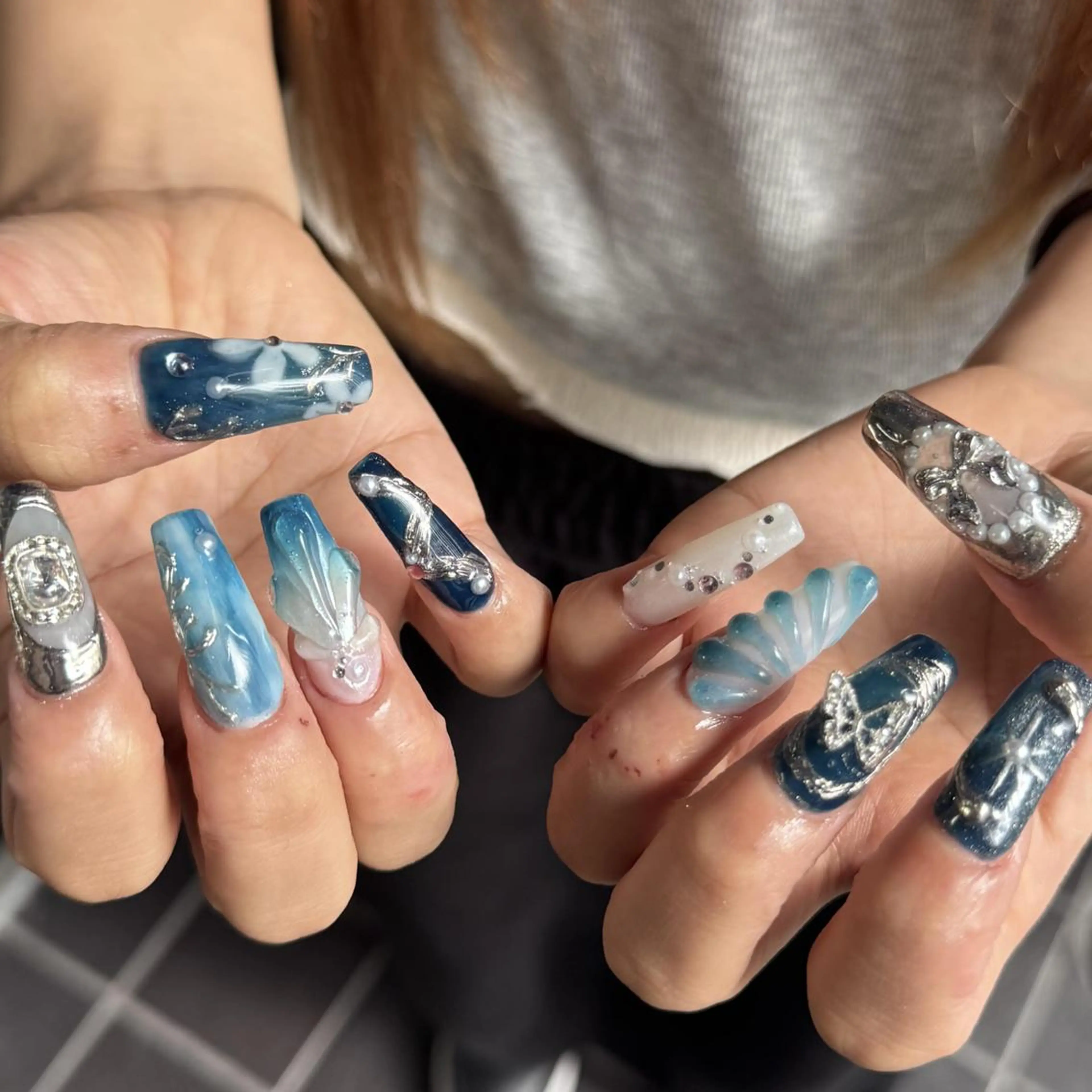 ロング ハンドネイル 米山 慧のネイルデザイン