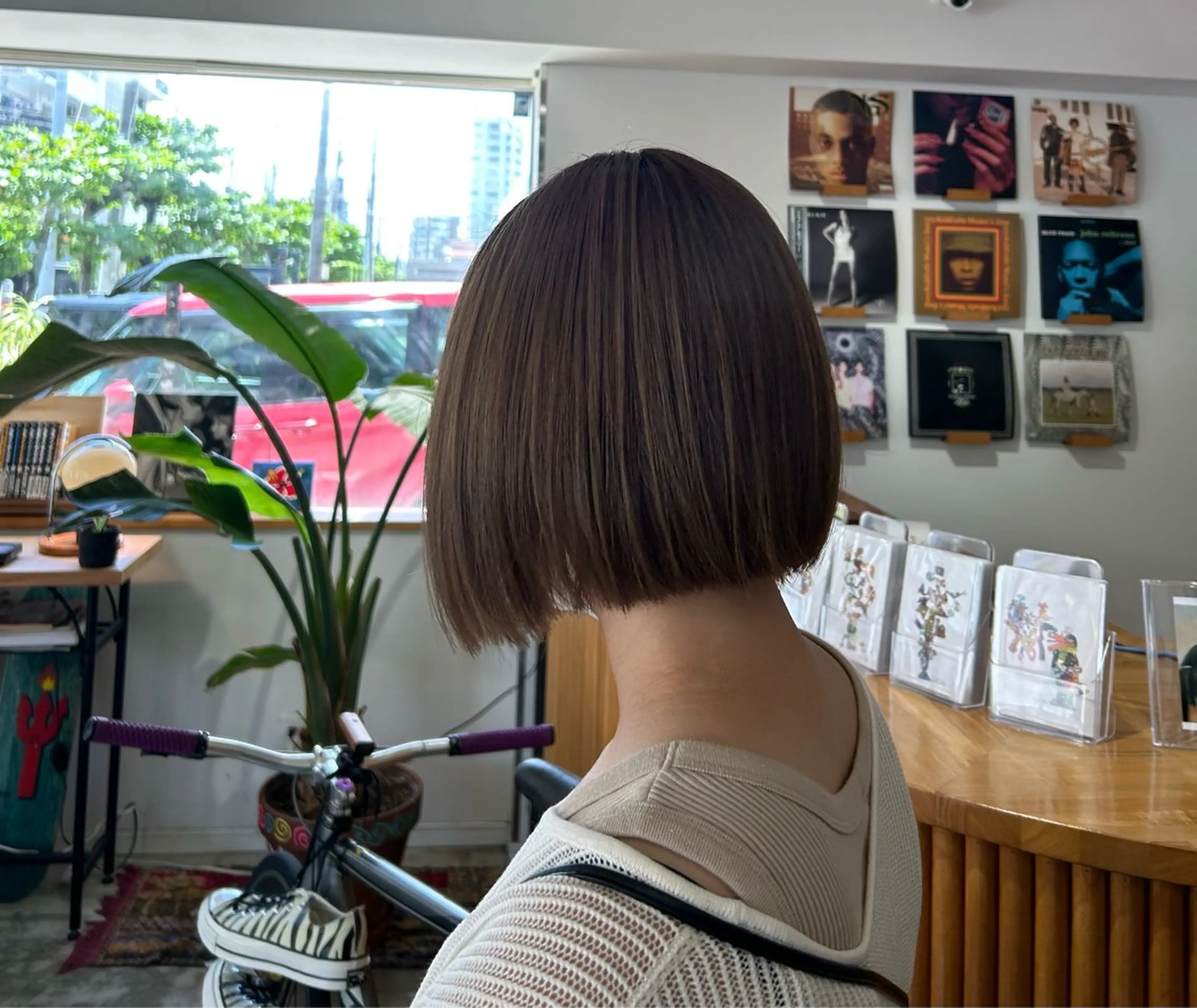 ショート カラー AOI✖️ BY MY SIDEのヘアスタイル