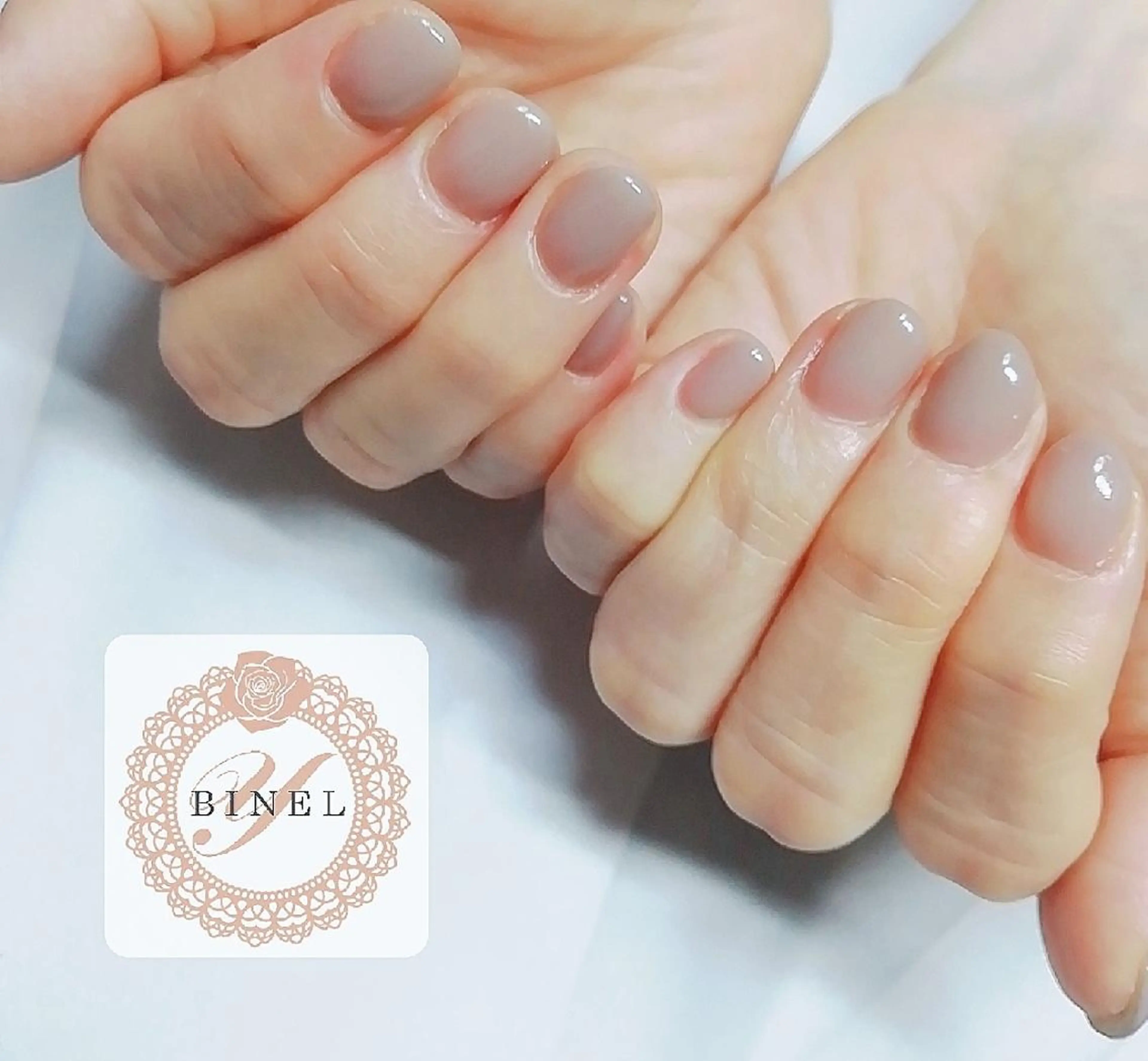 ネイル オフィスネイル ワンカラーネイル ハンドネイル Nail Salon Y.BINELのネイルデザイン