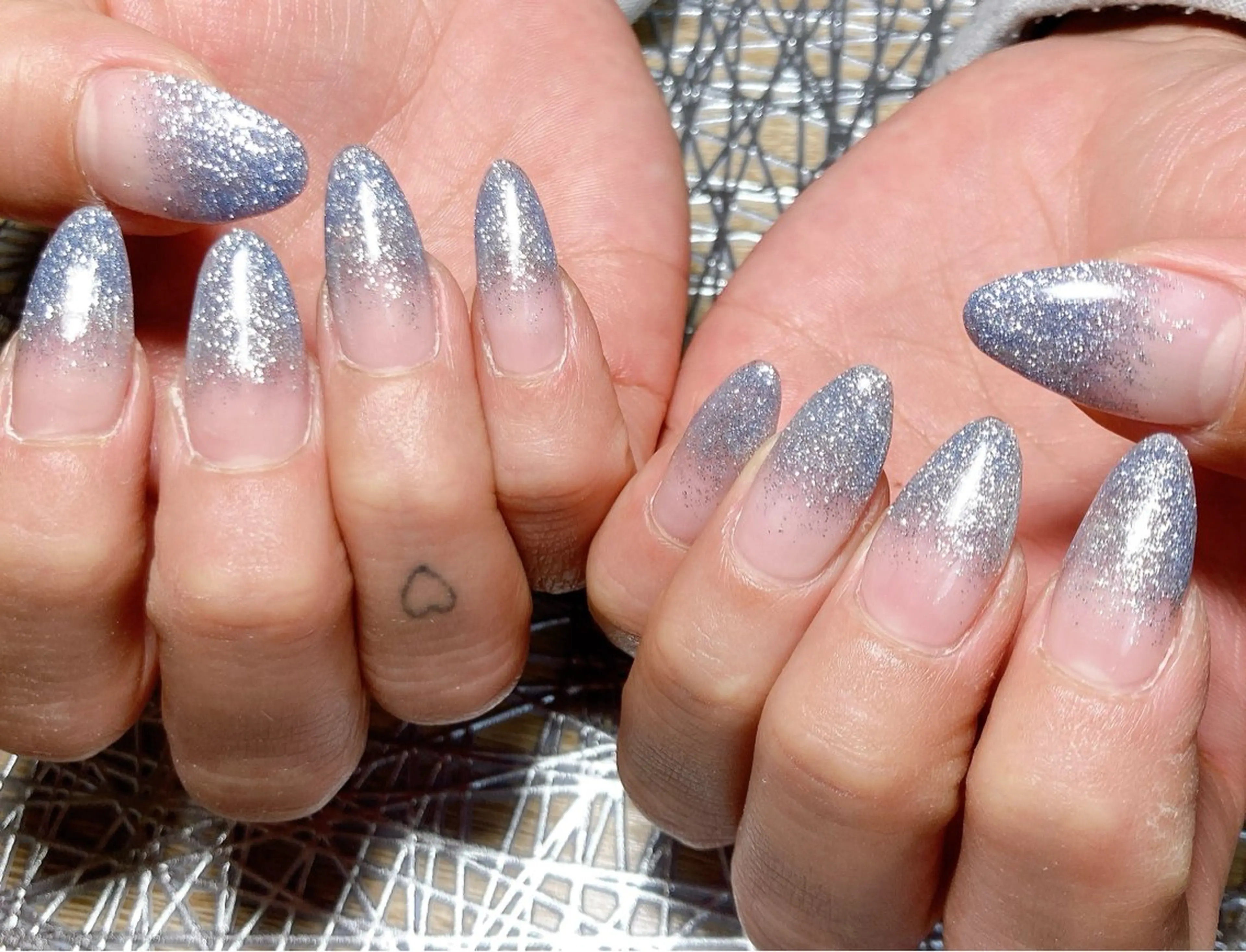 ネイル ECLAT エクラ所属・寺山 千鶴のネイルデザイン