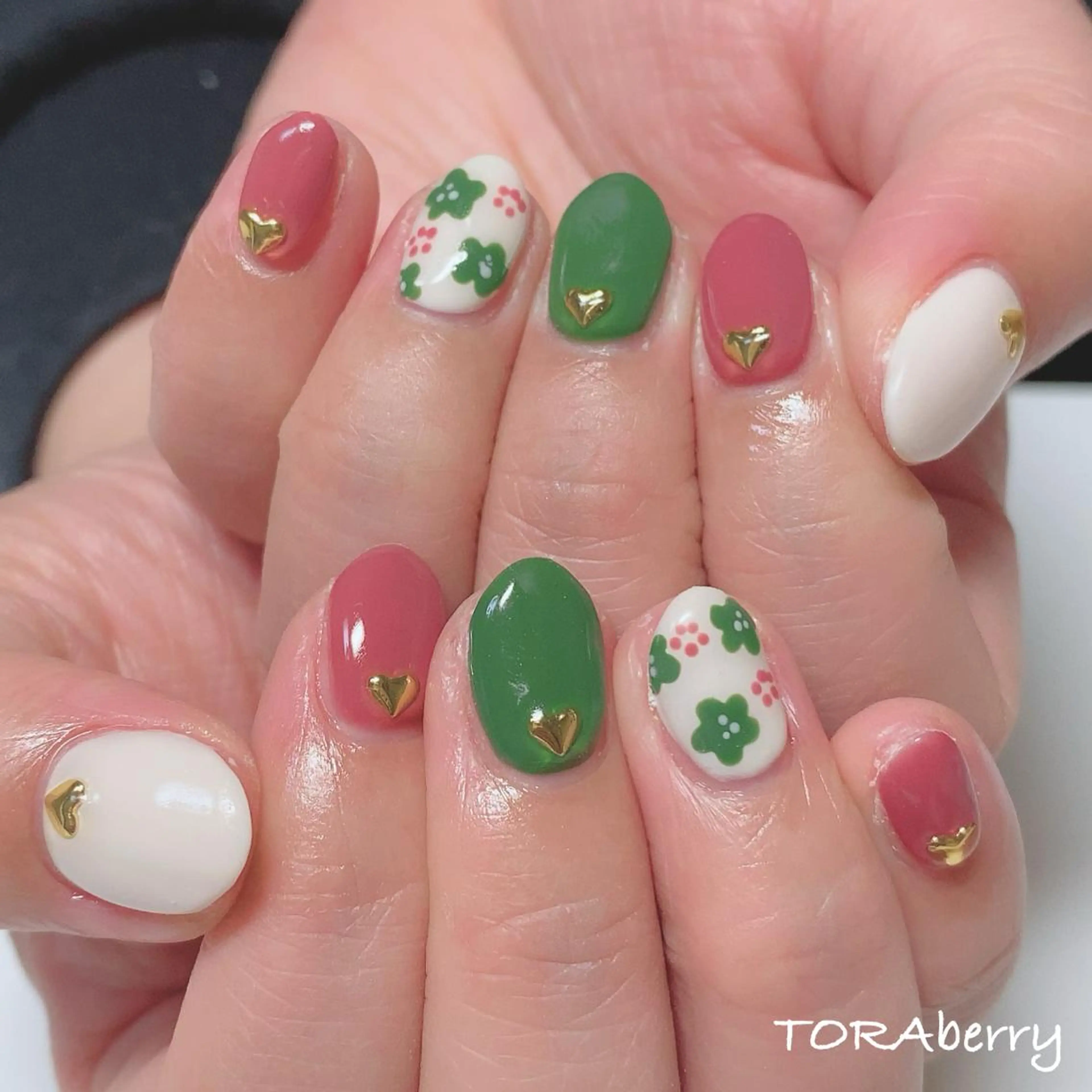 ネイル ネイリスト なつみのネイルデザイン