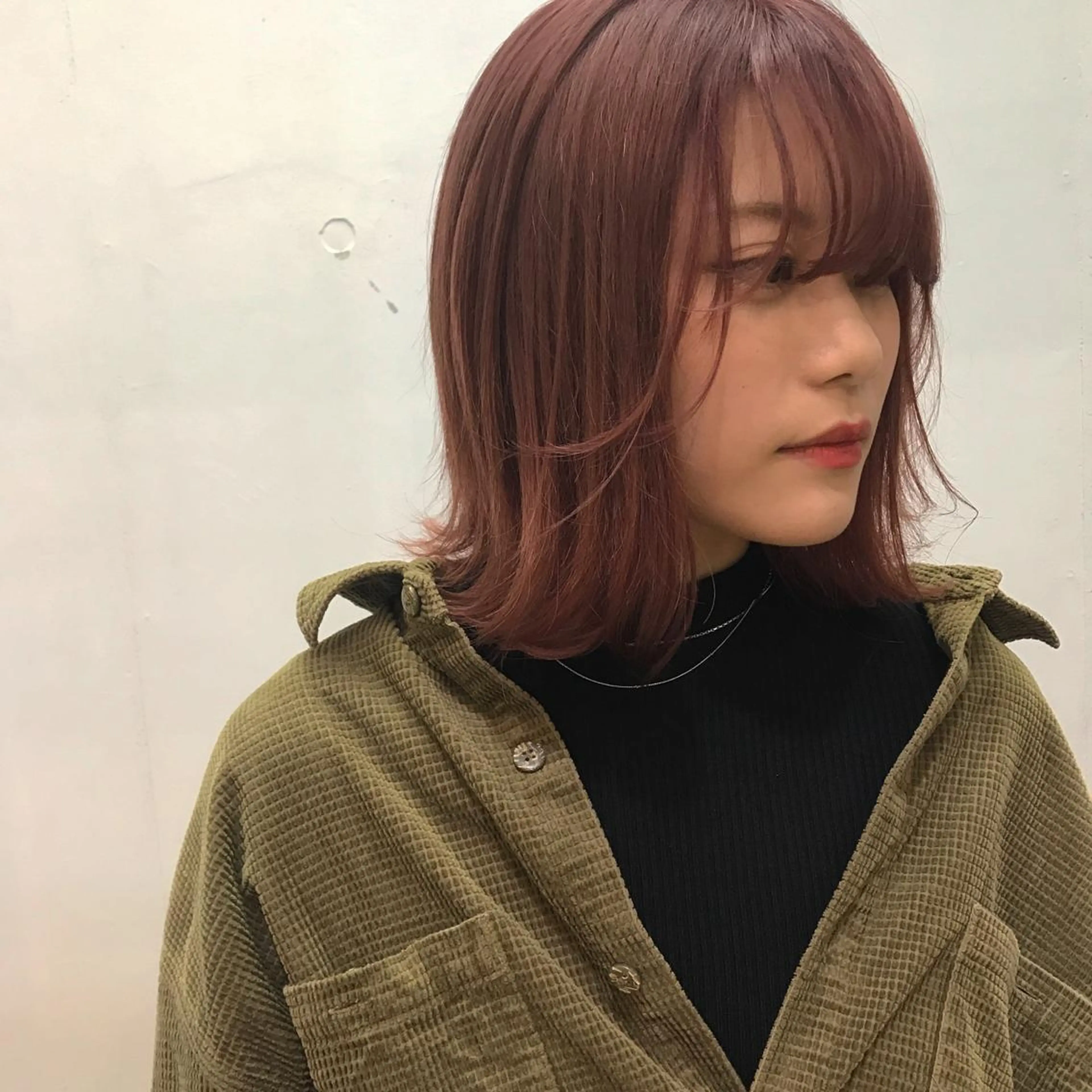 セミロング カラー 和田出 美月のヘアスタイル
