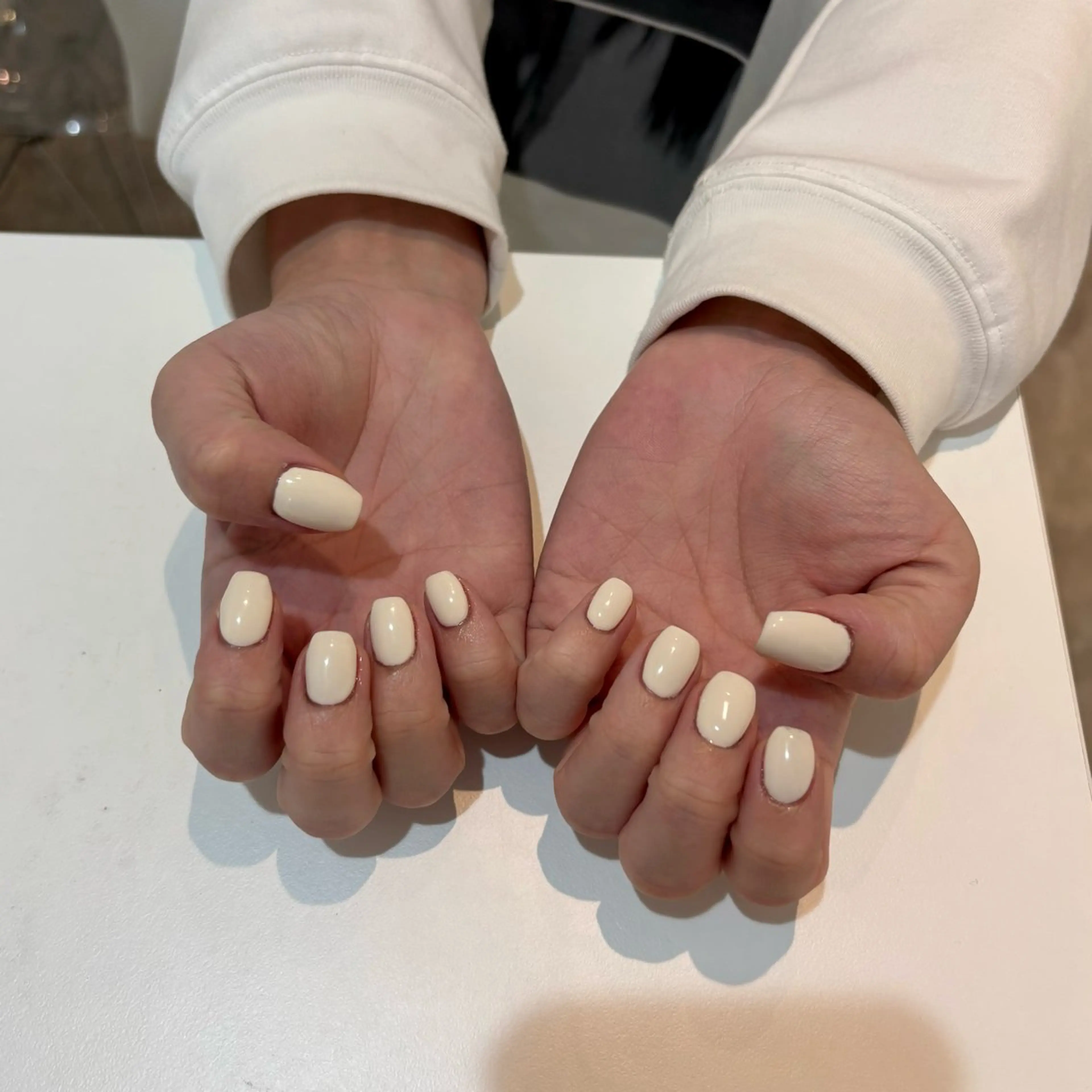 ネイル 長さ出し グラデーション ラメ(グリッター) ラメグラデーション ワンカラーネイル nanami 𖤐のネイルデザイン