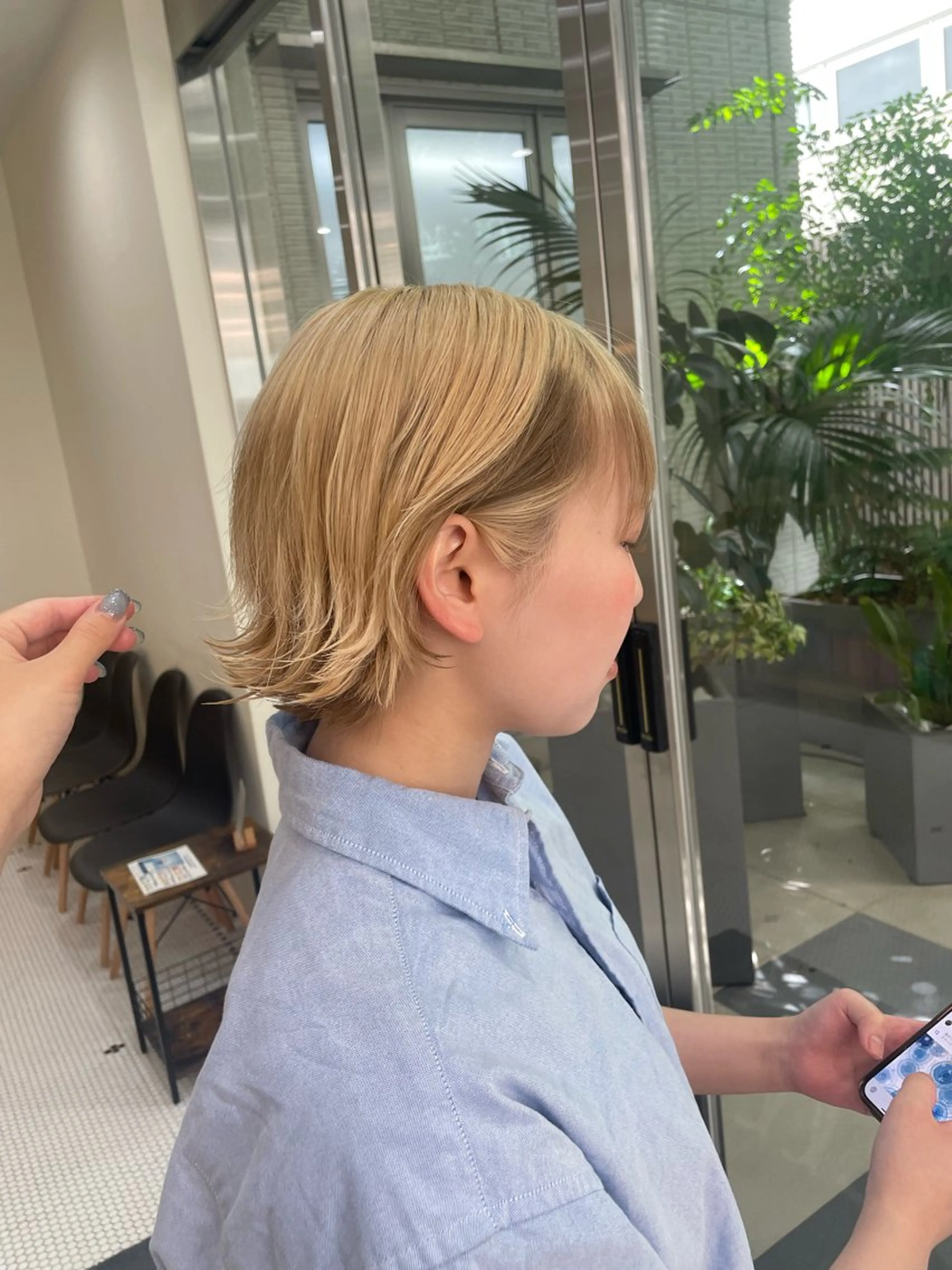 ショート レイヤーカット 🌱 ブリーチ  はるかのヘアスタイル