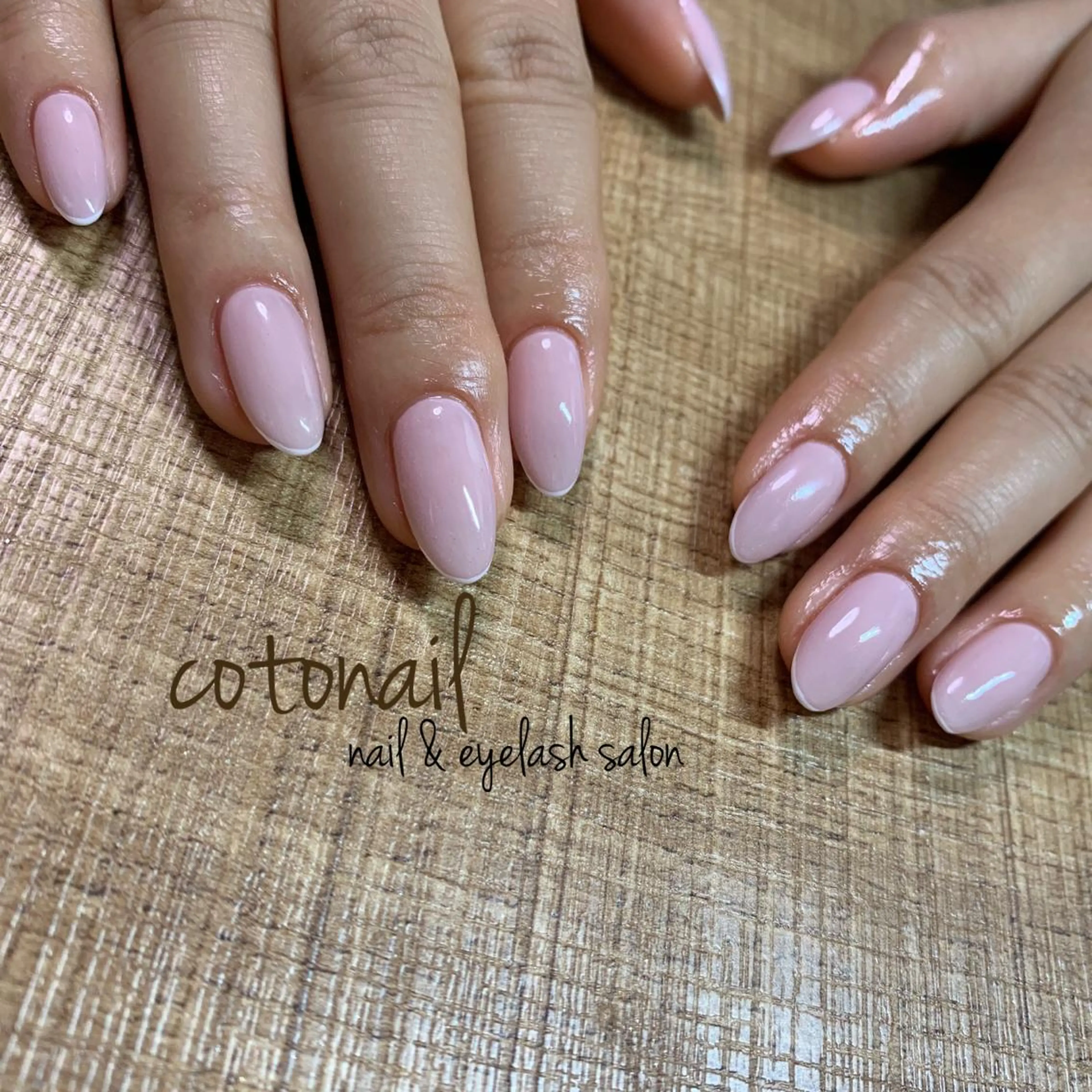 ミディアム ネイル アートネイル ハンドネイル ツメトマツゲ .のネイルデザイン