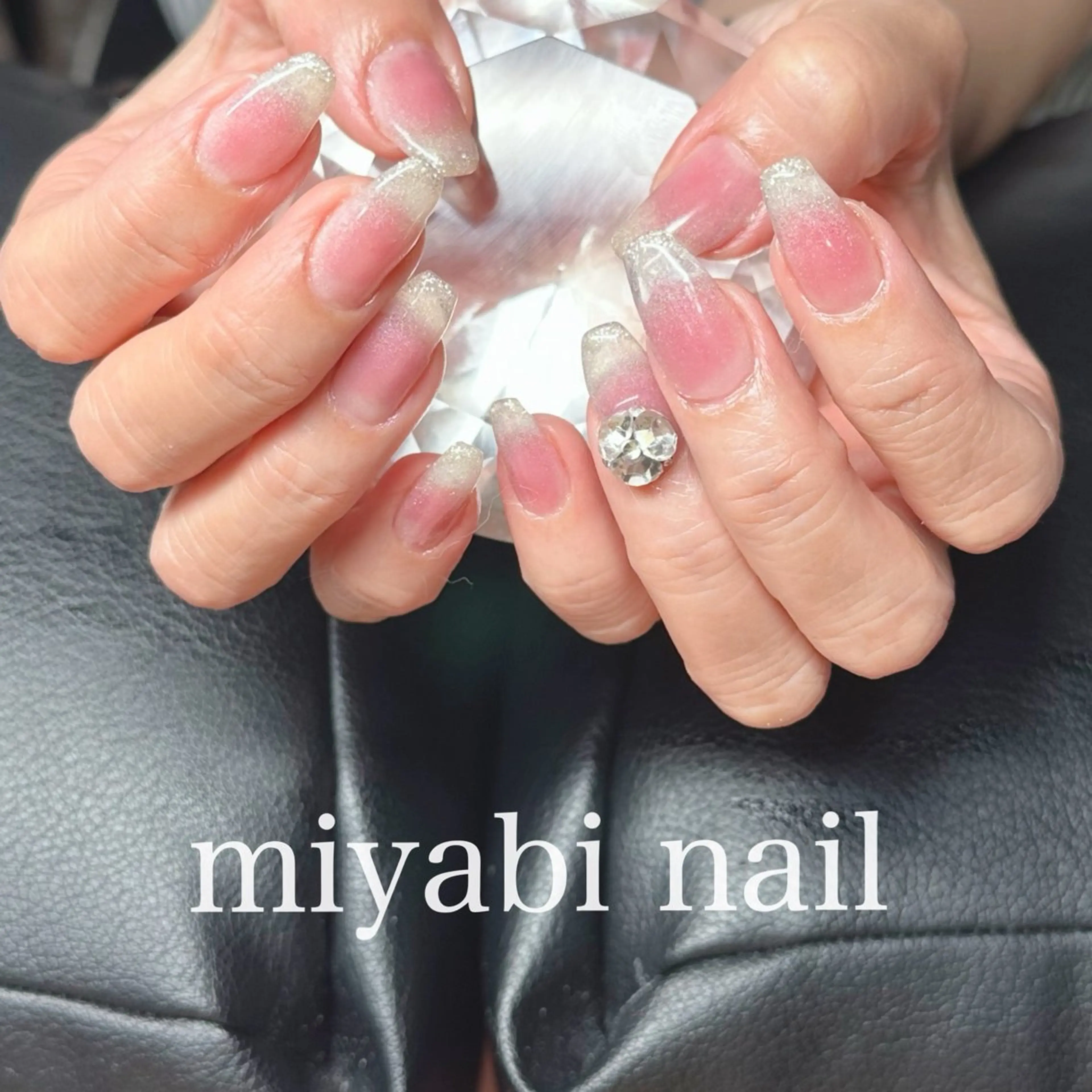 ネイル チークネイル ジェルネイル ラメ(グリッター) マグネットネイル 持ち込み ハンドネイル miyabi nail 桂川駅近くのネイルデザイン