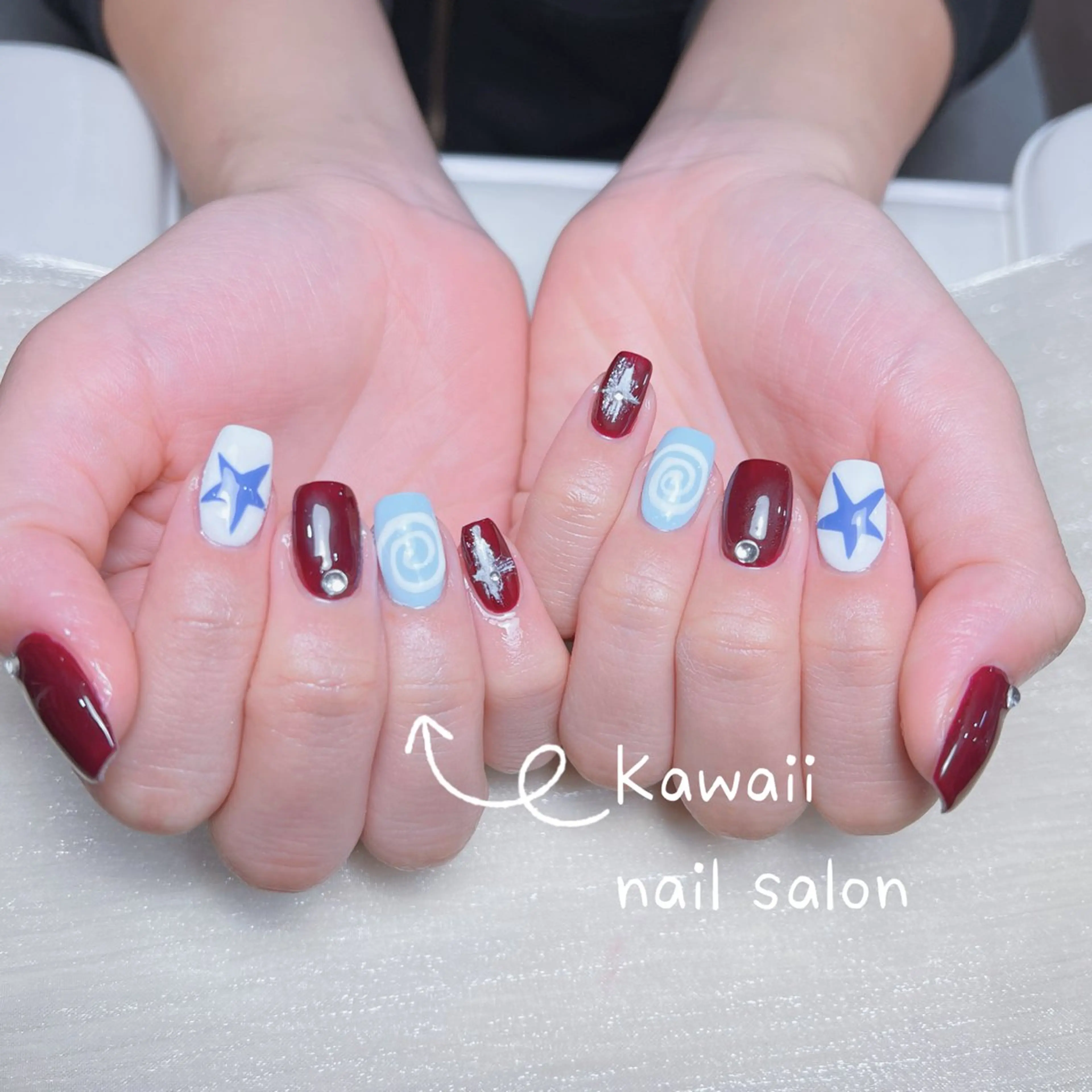 ネイル アートネイル 韓国ネイル マグネットネイル シンプルネイル ワンホンネイル ハンドネイル ハンドケア Kawaii Nail Salonのネイルデザイン