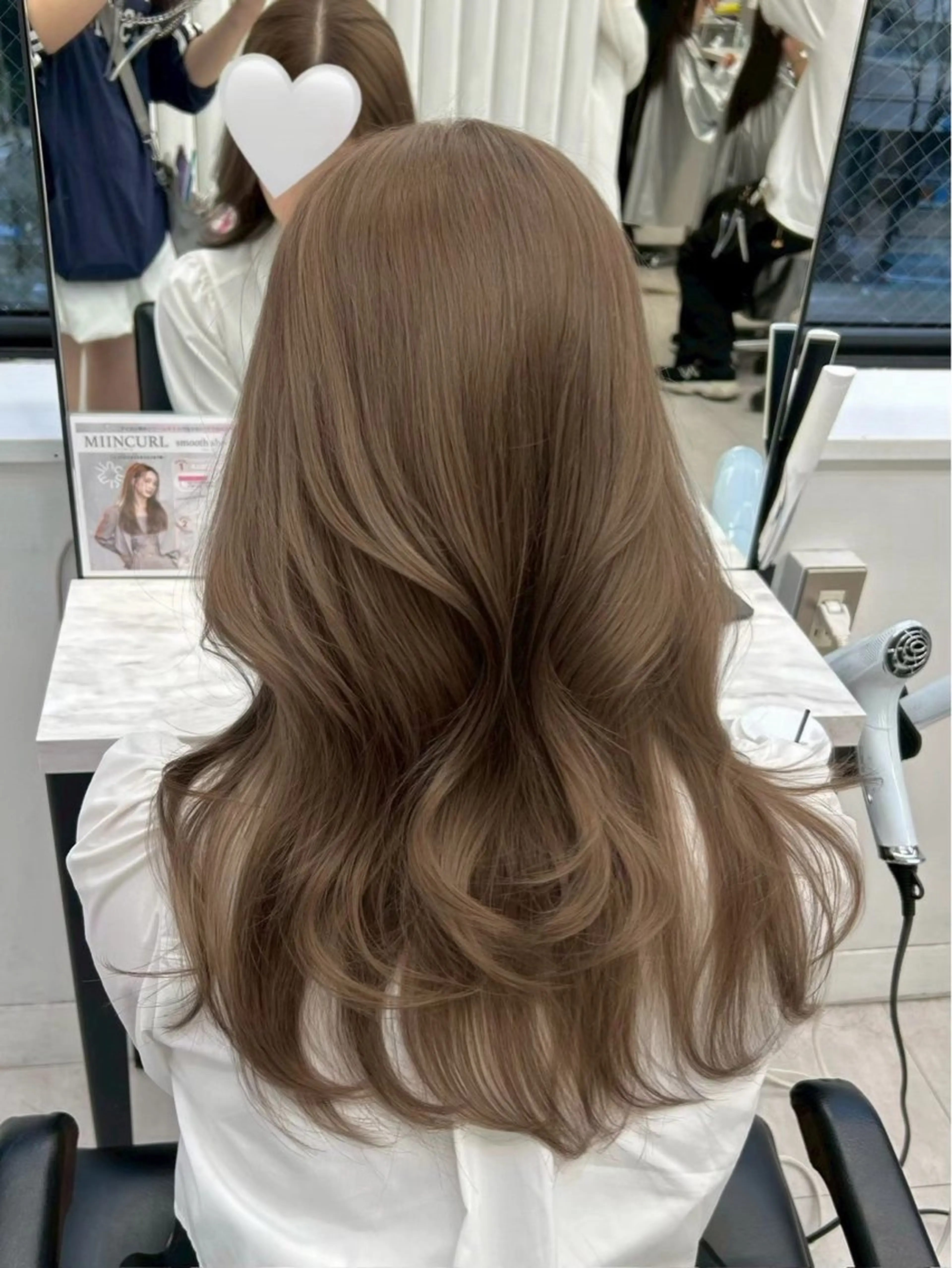 ロング カラー 透明感カラー 顔まわりレイヤー 顔周りカット ハッシュカット 髪質改善 ヘアカラー トリートメント 柴田 颯のヘアスタイル