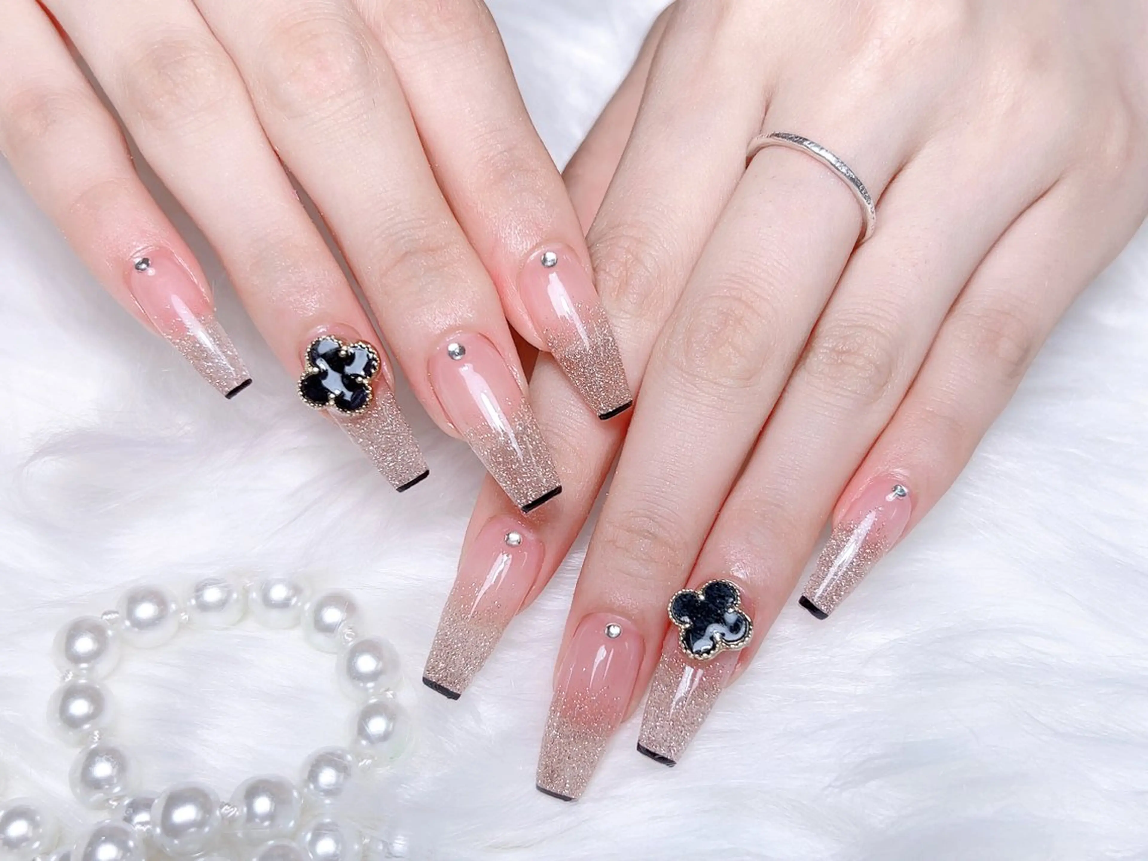 ネイル ハンドネイル 🎀Ｍ nails✨ ビューティーのネイルデザイン
