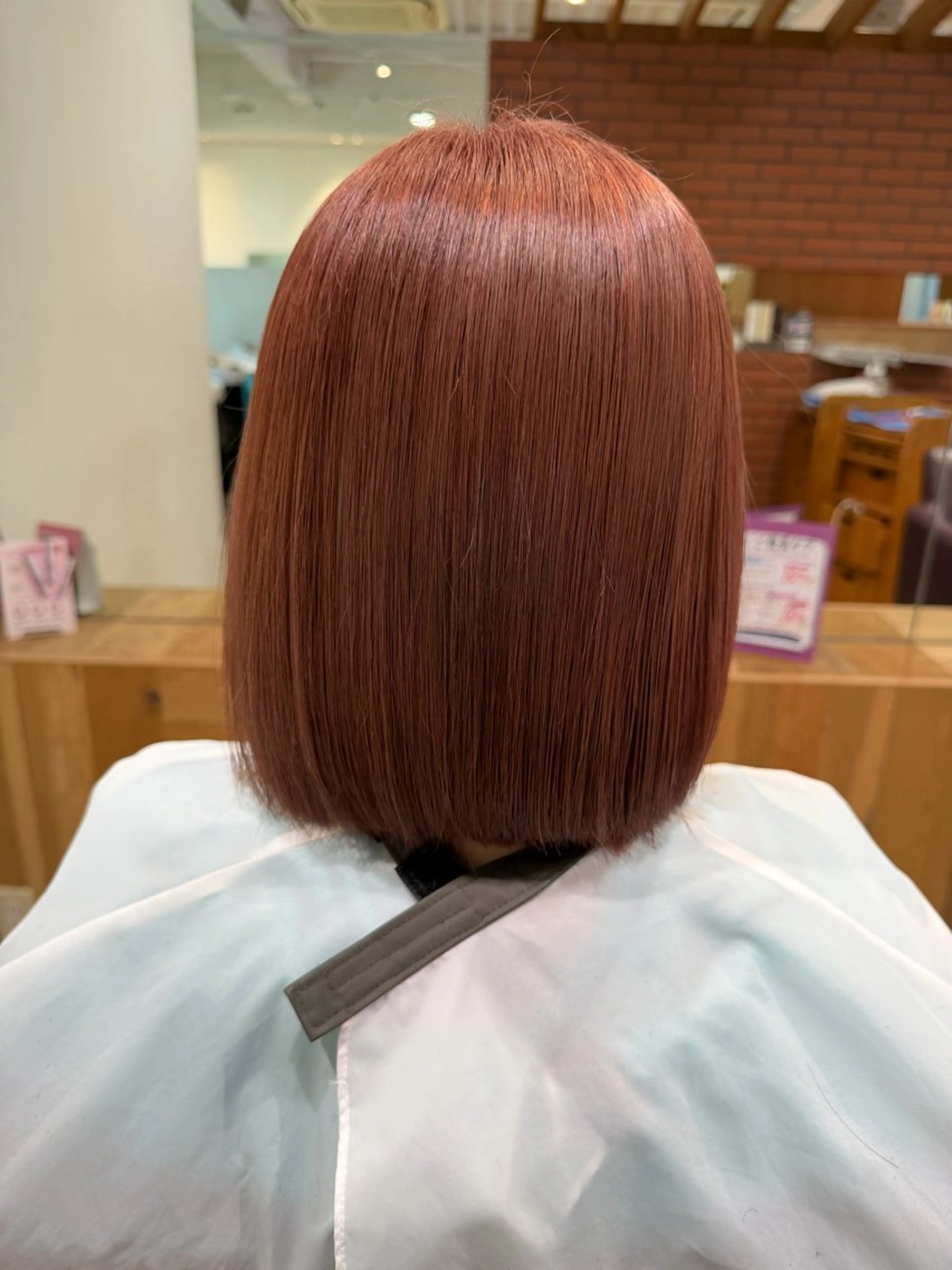 ショート カラー 桑原 理紗のヘアスタイル