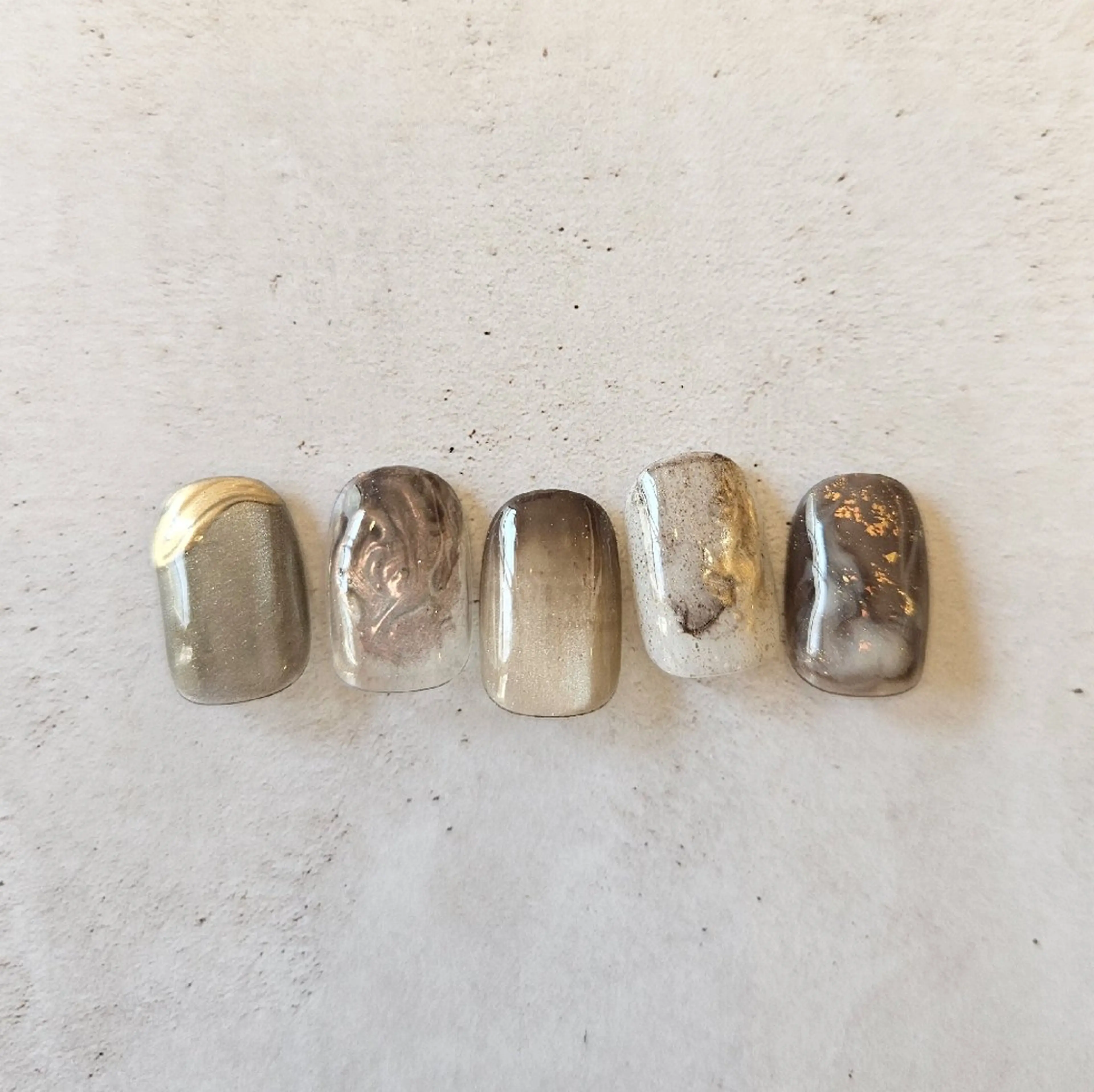 ネイル マグネットネイル ミラーネイル 春ネイル ハンドネイル Nailsalon manoのネイルデザイン