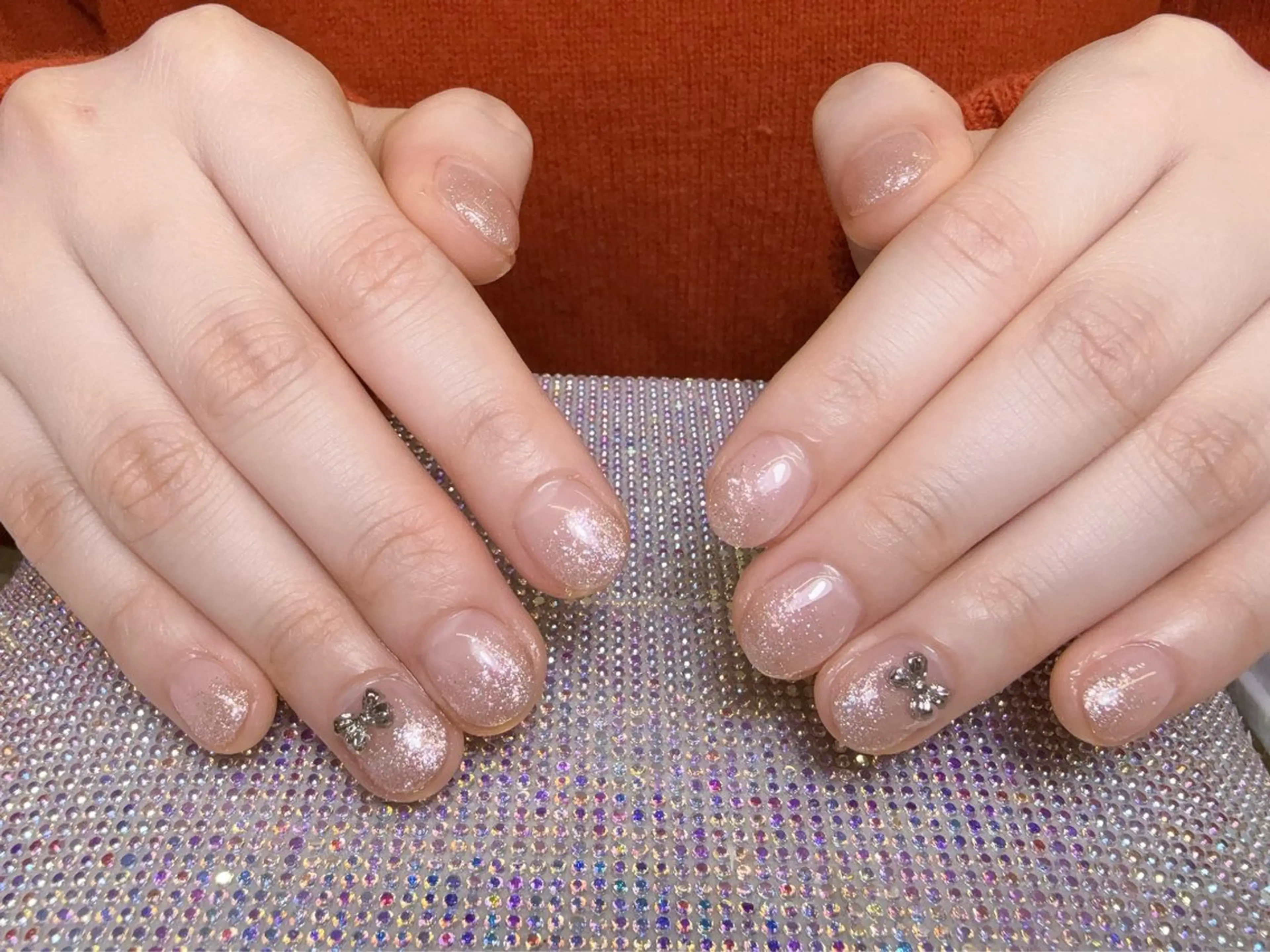 ネイル オーロラネイル チークネイル 長さ出し フットネイル フレンチネイル ハンドネイル Yu  Ki ネイルのネイルデザイン