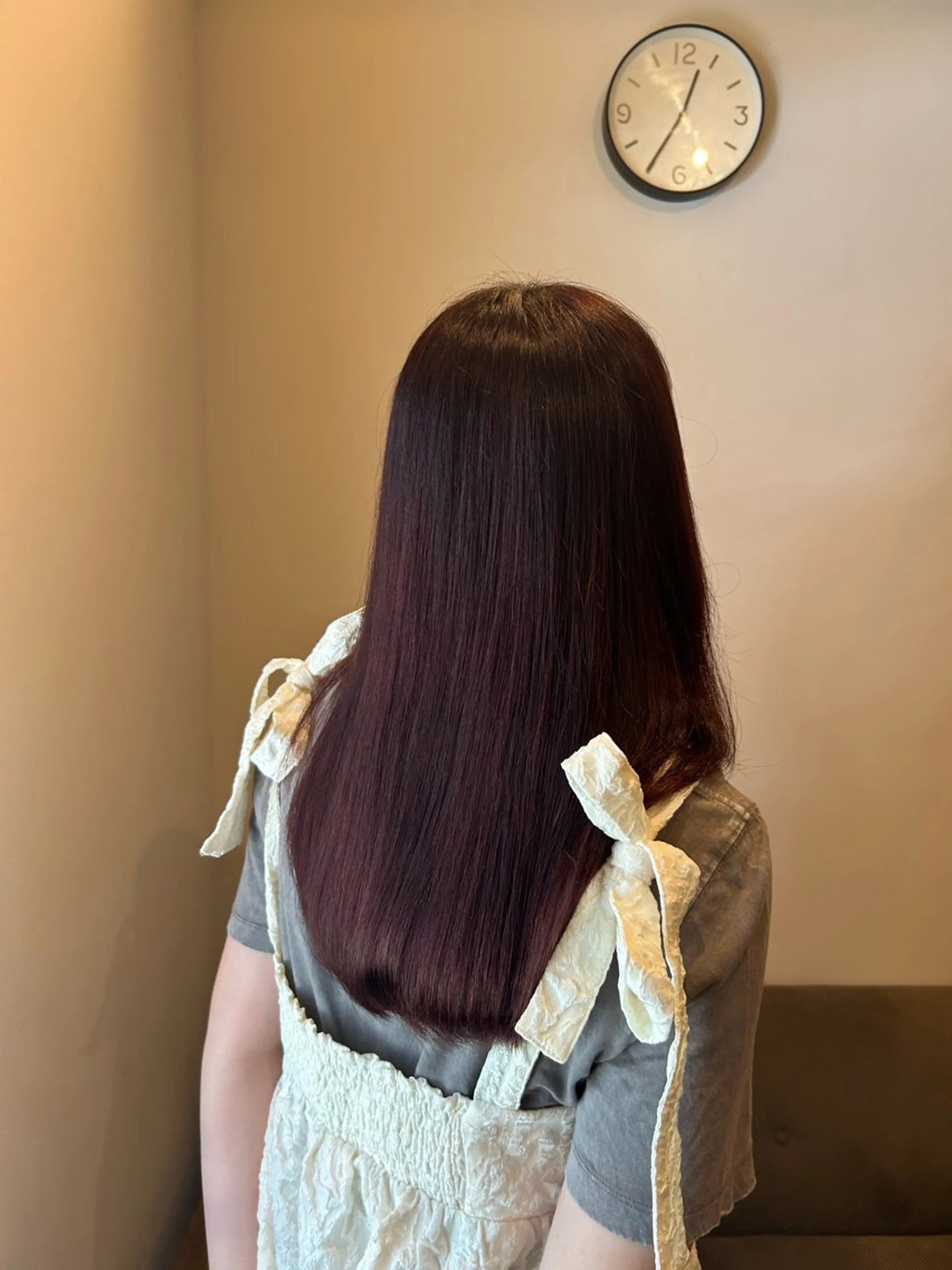 ロング カラー レッドカラー 田中 琴鈴のヘアスタイル