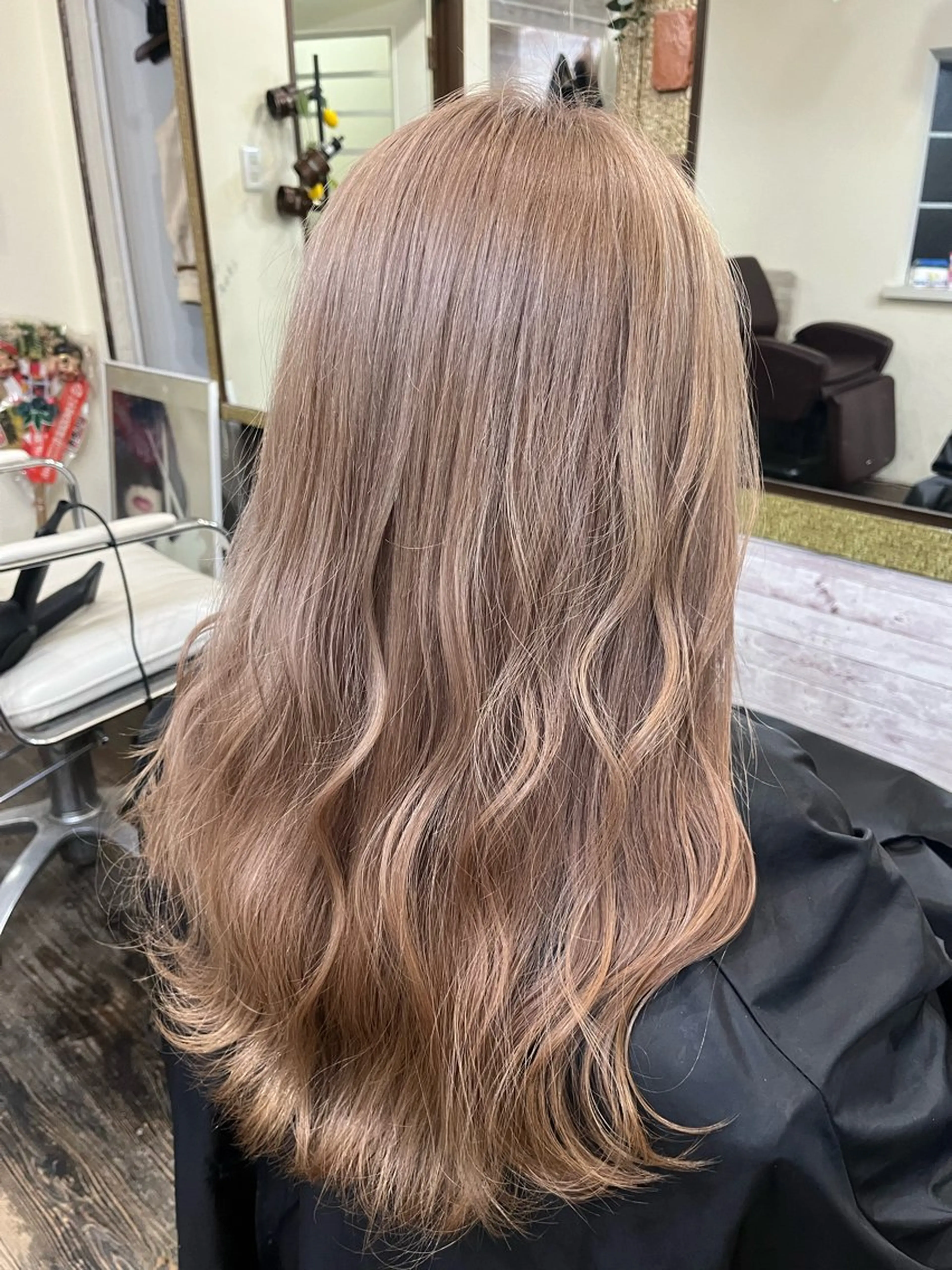 ミディアム カラー ヘアカラー 渡辺 健太のヘアスタイル