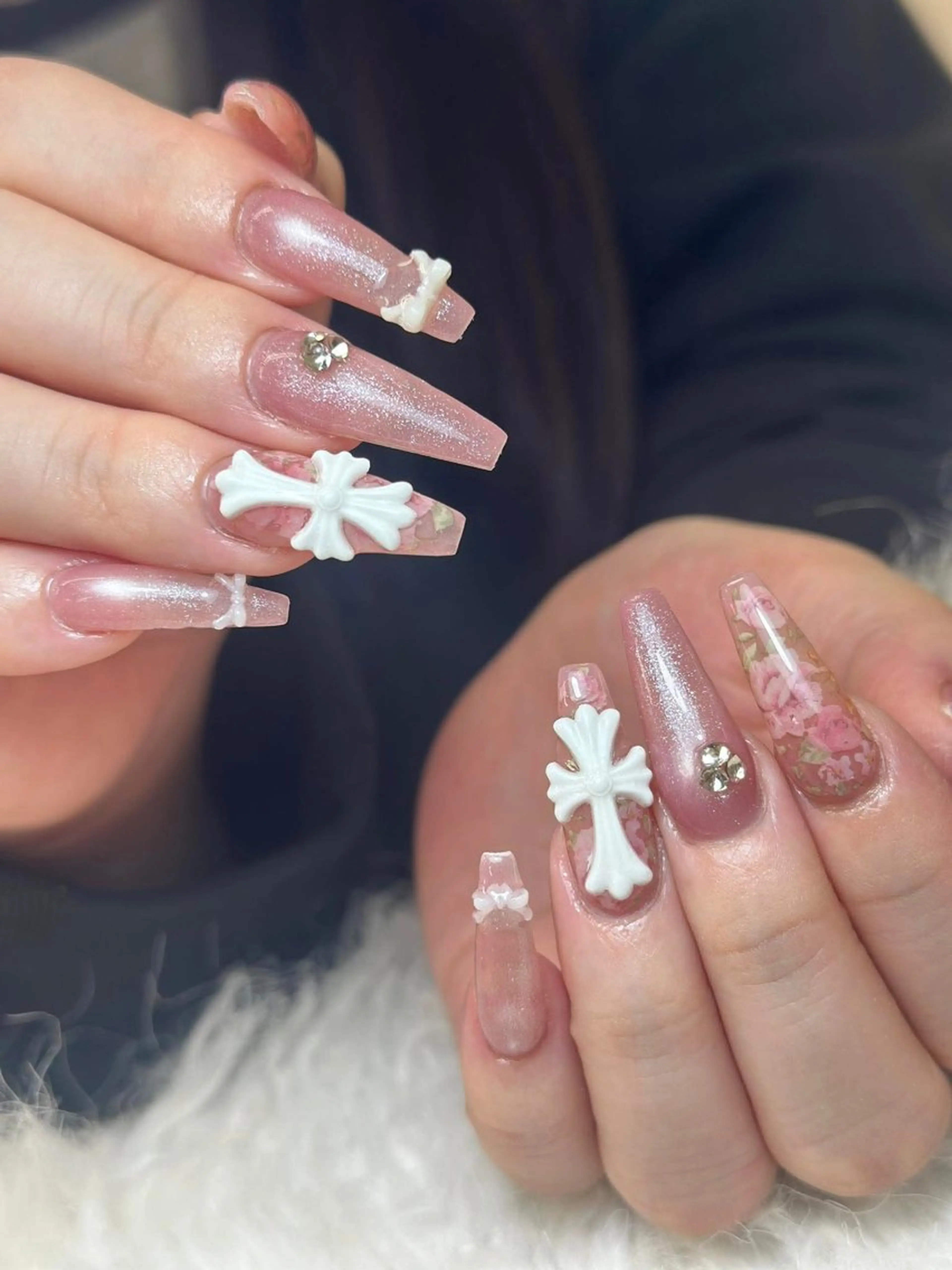 ネイル フレンチネイル ジェルネイル ガーリー 韓国ネイル ロングネイル ハンドネイル NieNail Nezukoのネイルデザイン