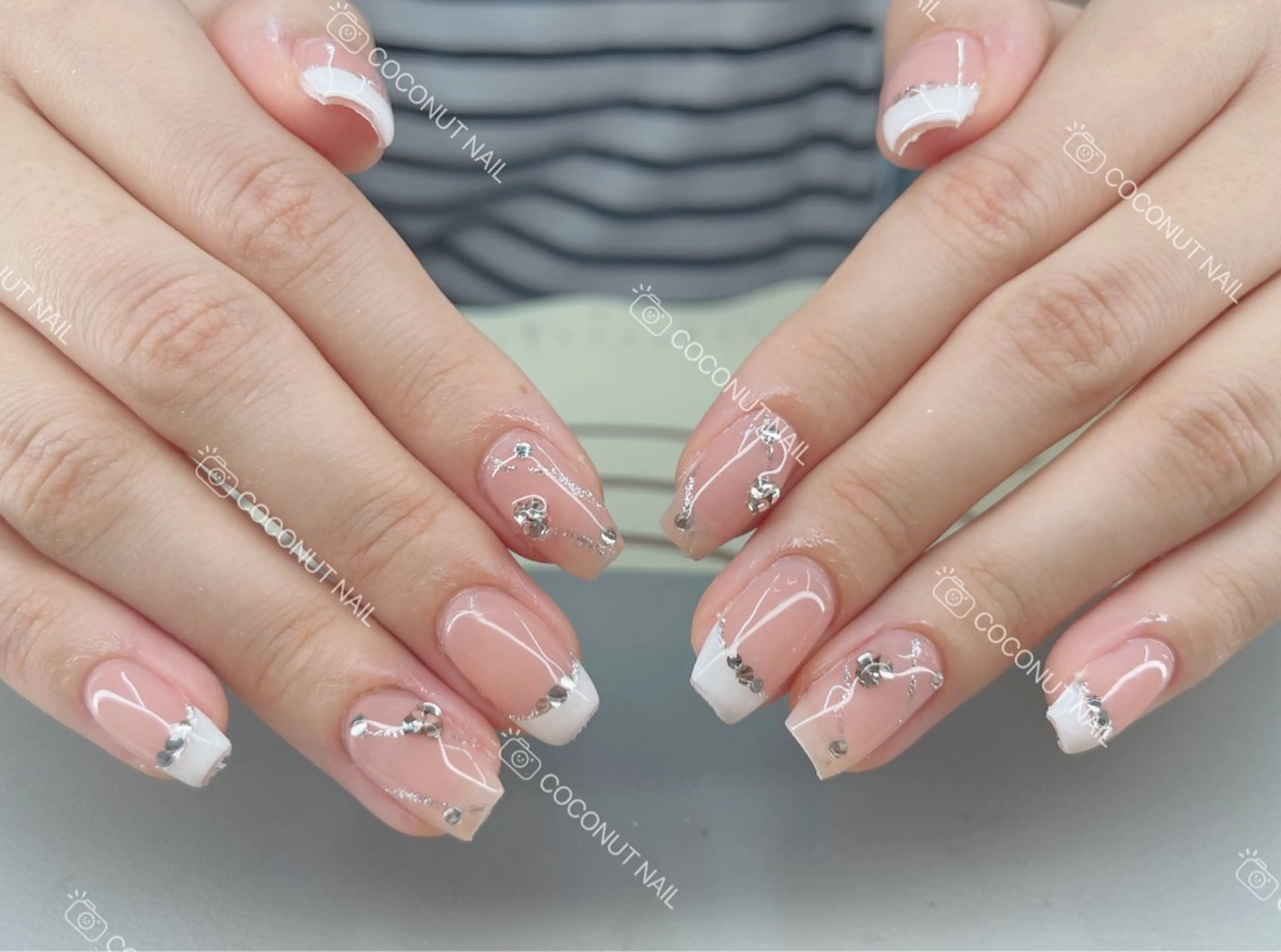 ネイル ハンドネイル 神田 ココナッツのネイルデザイン
