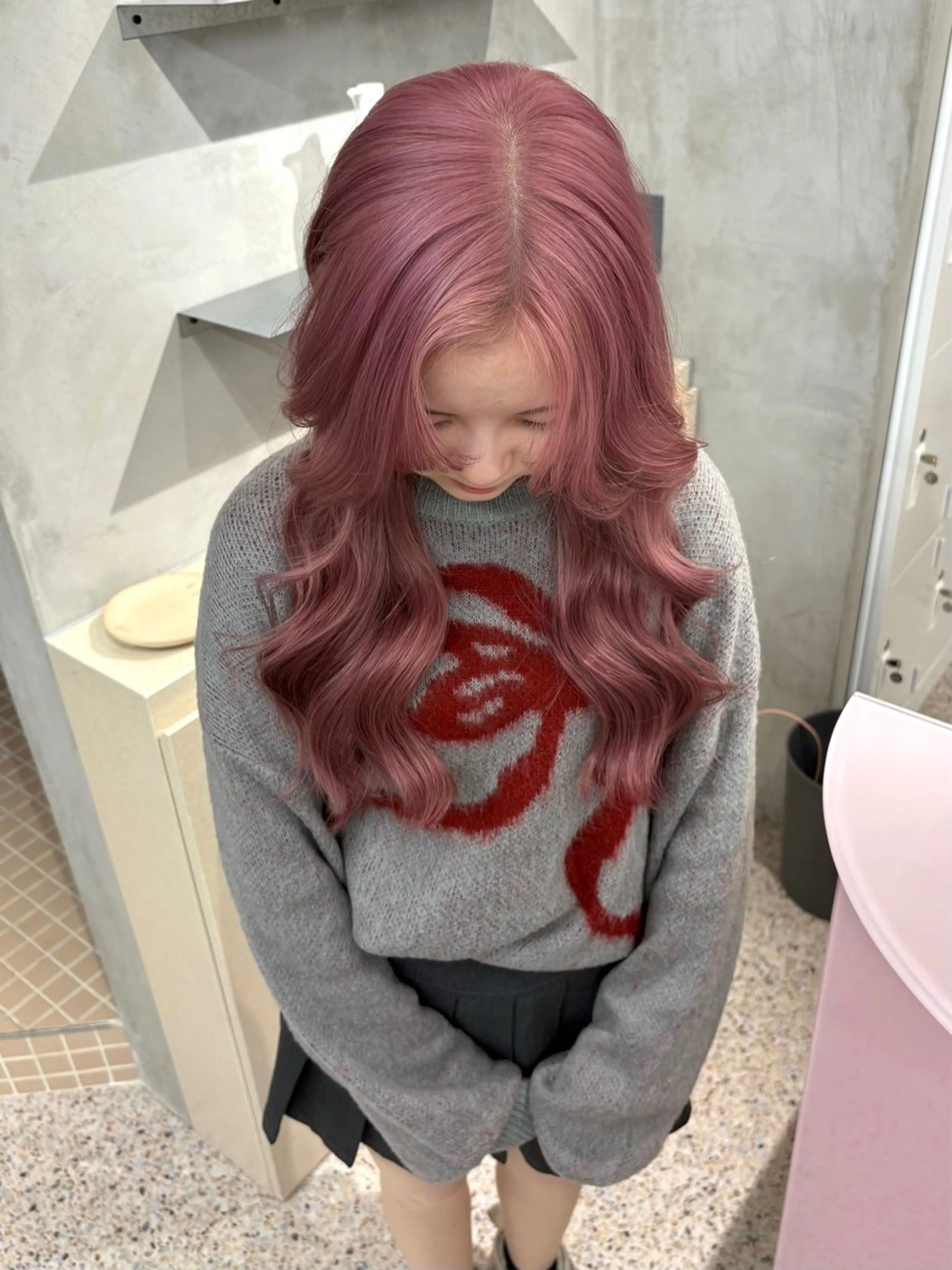 ロング カラー ヘアカラー トリートメント PELEハイトーン shinobuのヘアスタイル