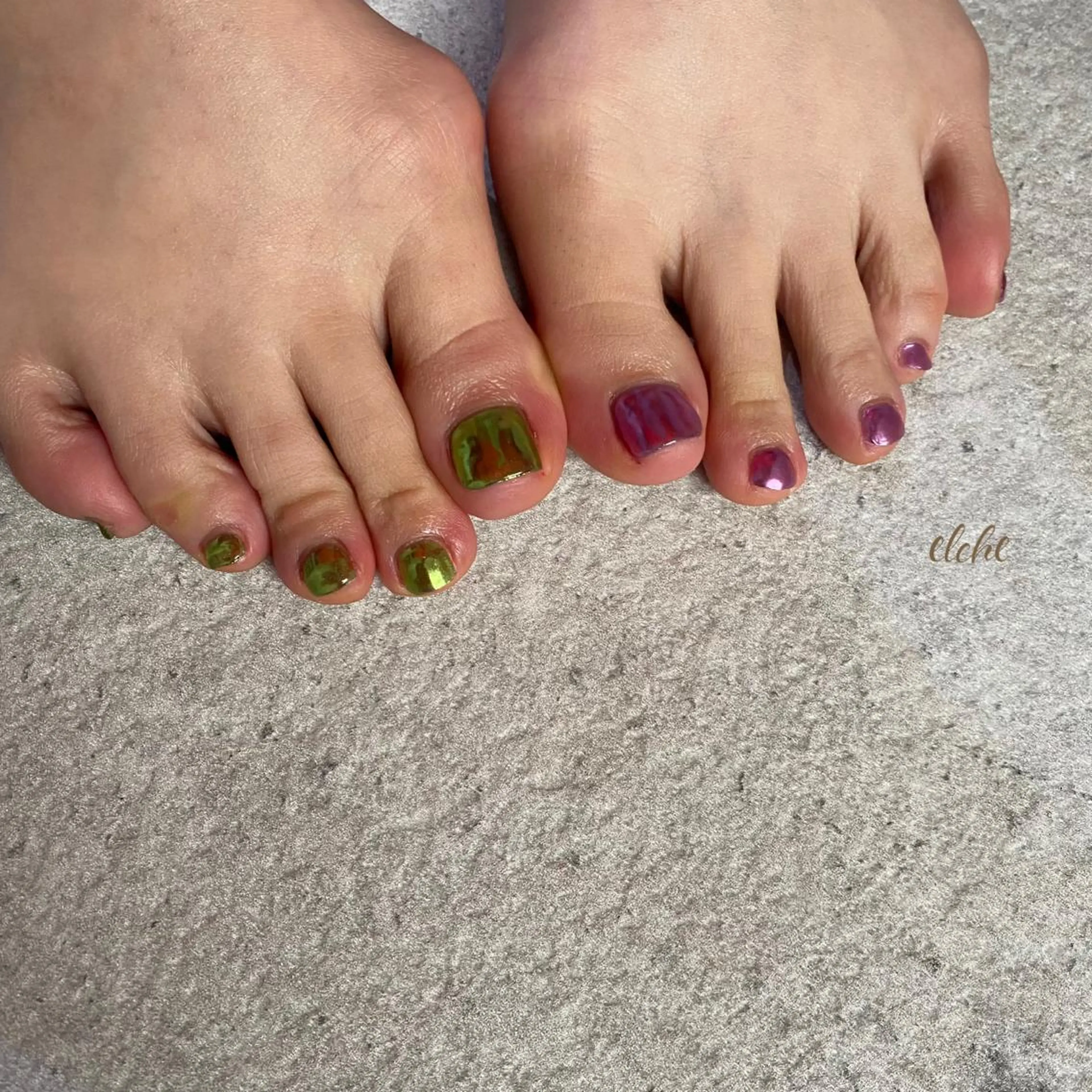 ネイル ミラーネイル Rio 𓍼のネイルデザイン