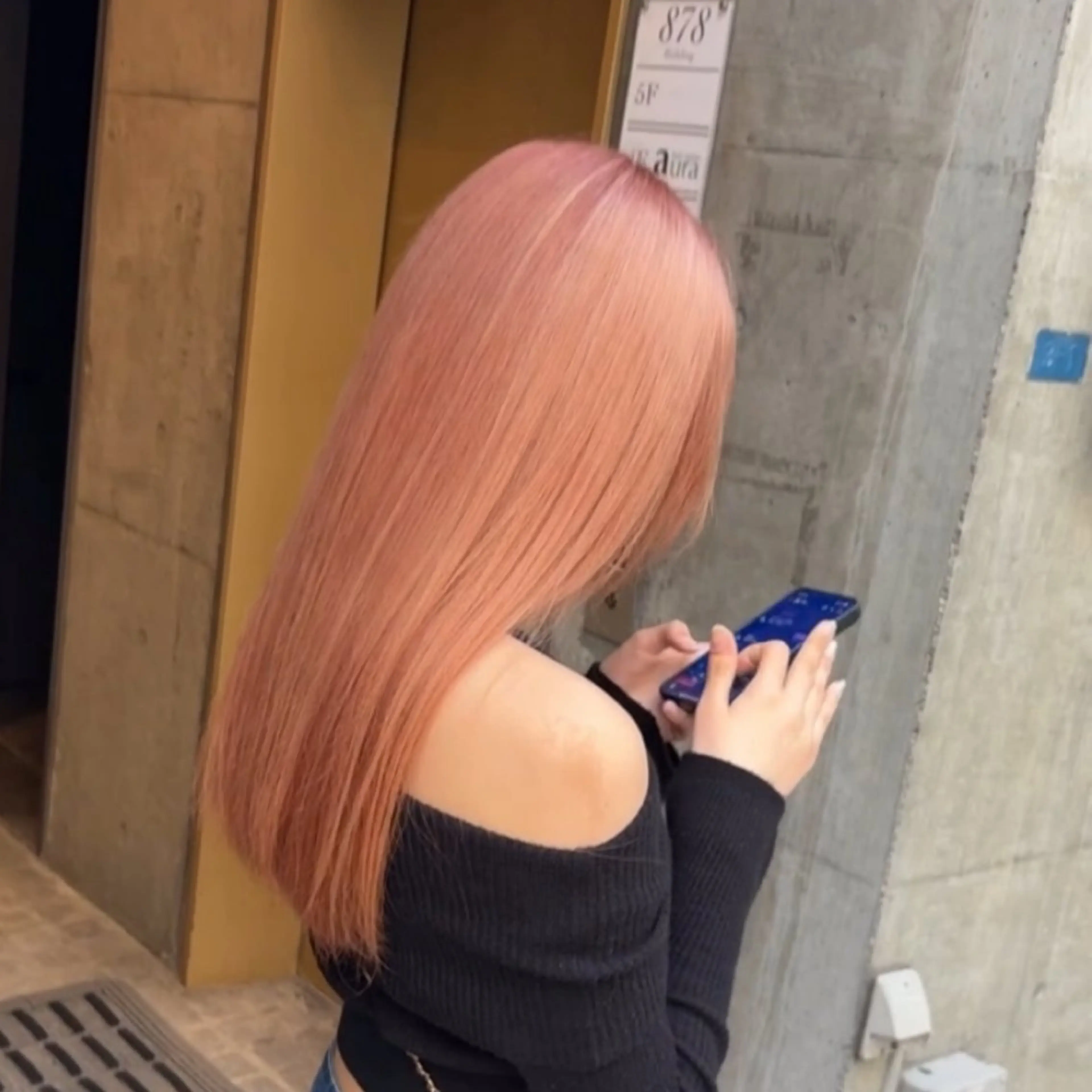 ロング カラー ベージュカラー ピンクカラー ピンクベージュ CONAN｜盛岡ボブ 特化/タッセルボブのヘアスタイル