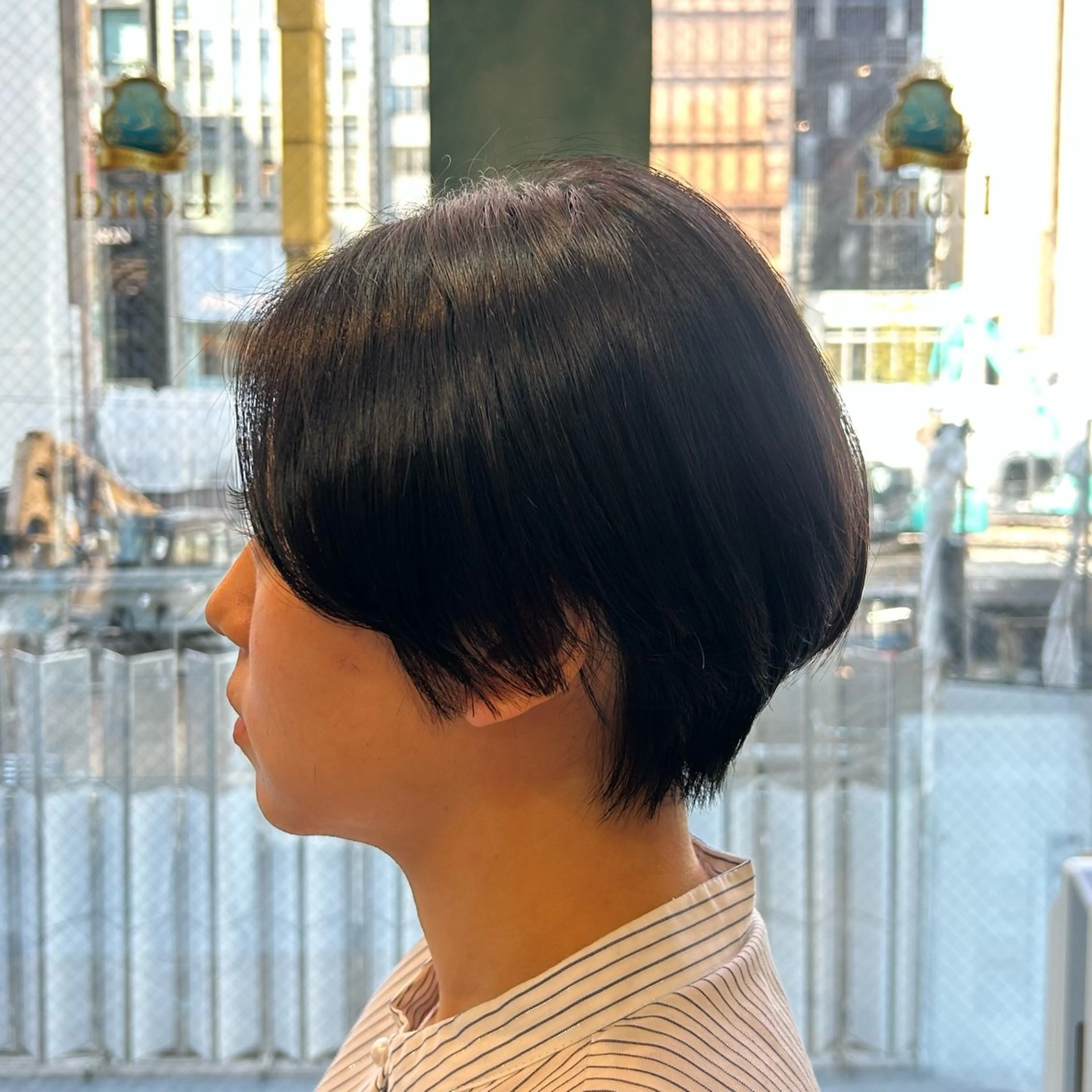 ショート Momo/海外ヘア レイヤー/ハイライトのヘアスタイル
