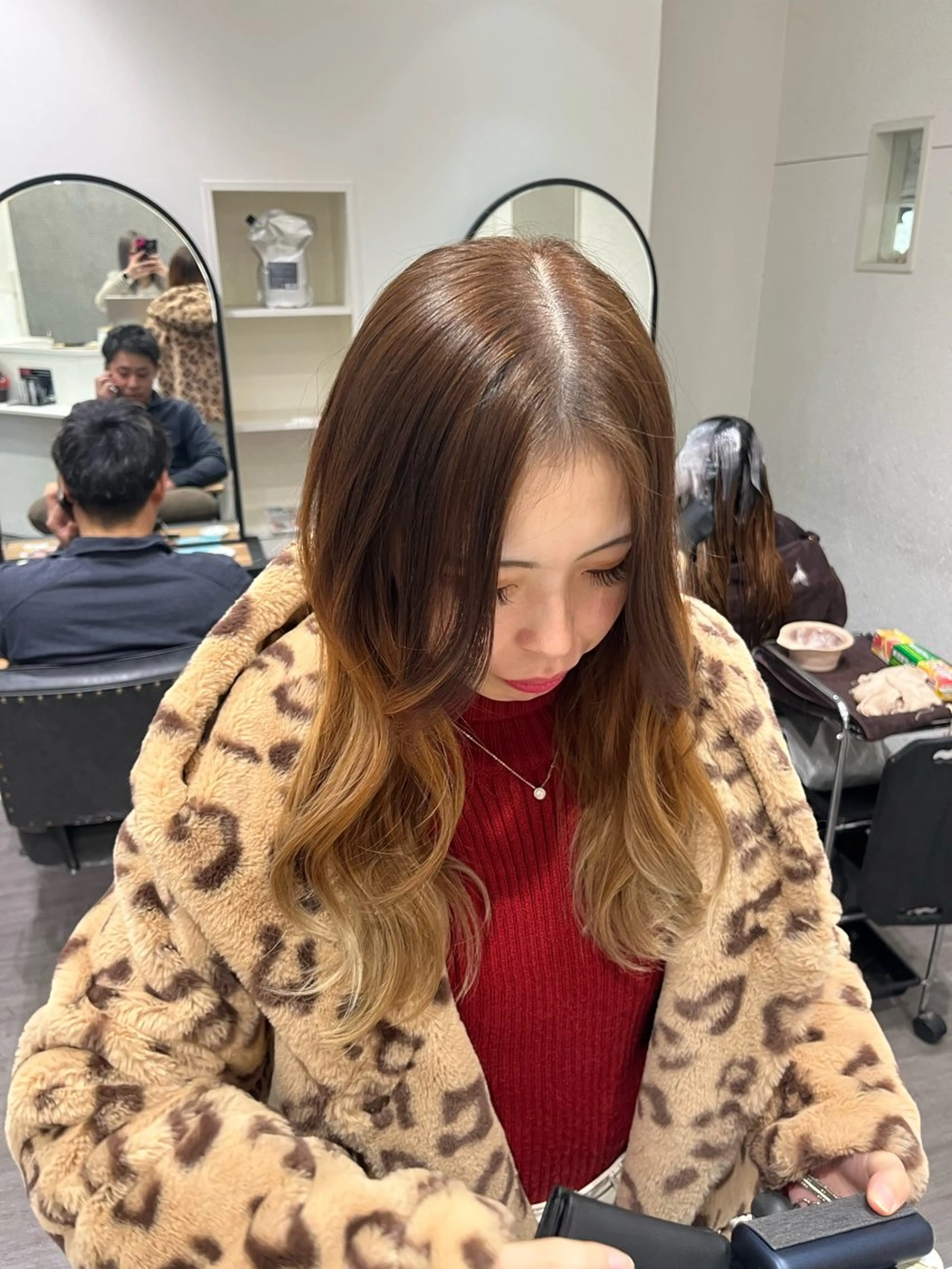 ロング カラー ヘアアレンジ デザインカラー グラデーションカラー ヘアカラー トリートメント cocotte 💟草間紫音💟のヘアスタイル