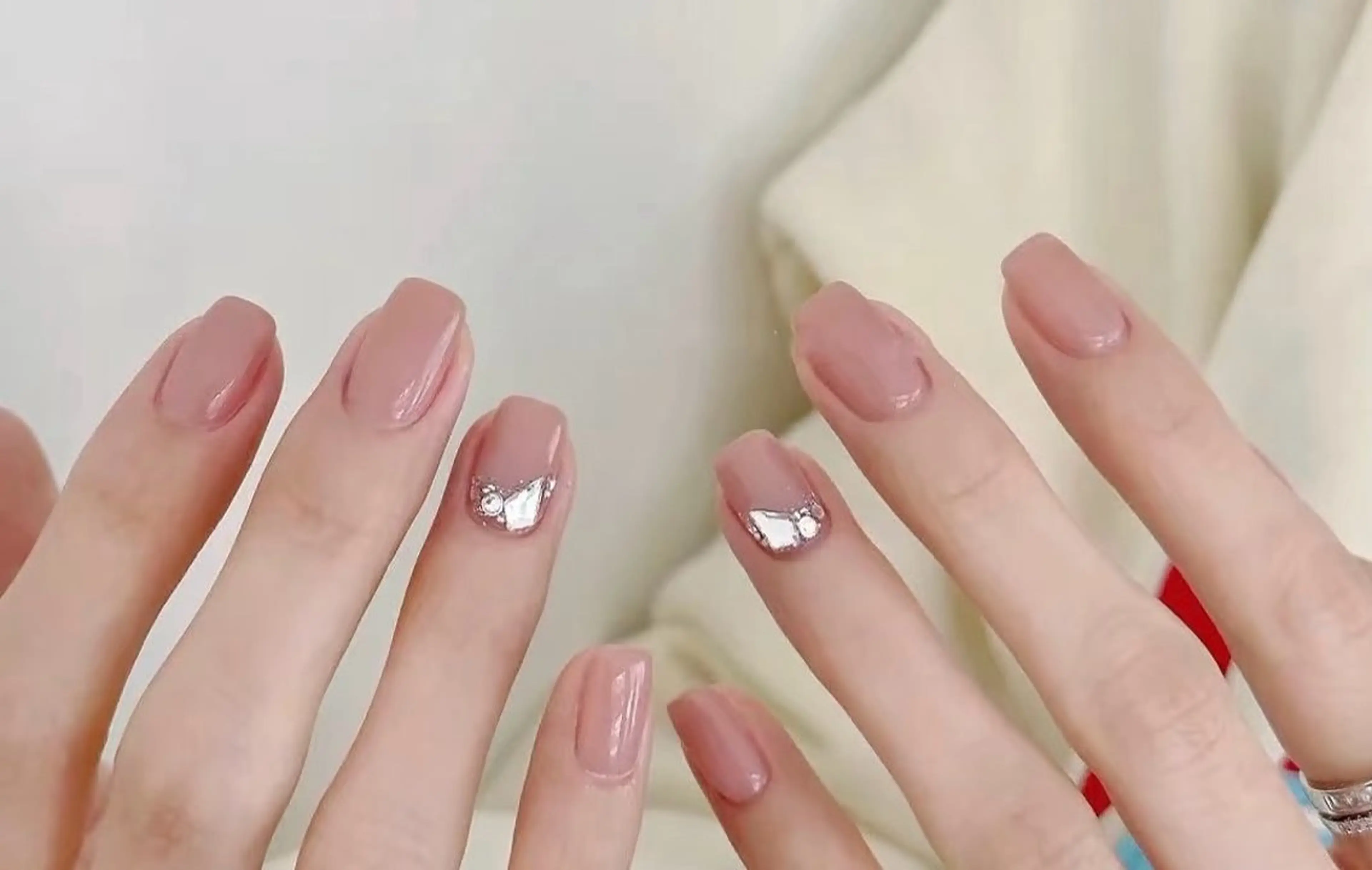 ネイル 高木 維麗絲のネイルデザイン