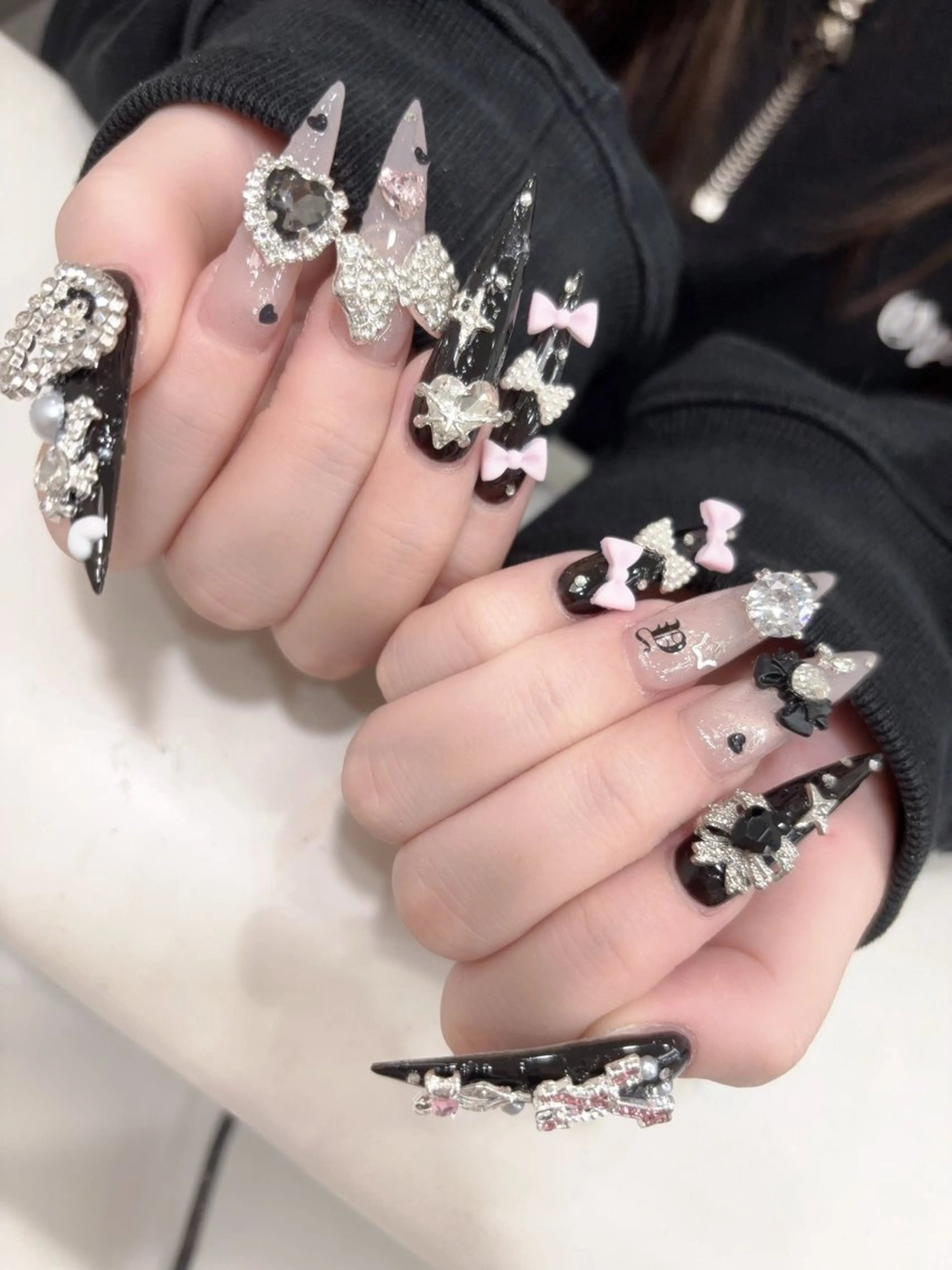 ネイル ハロウィン キラキラネイル 韓国ネイル スカルプネイル ハンドネイル MoMoA Nail ネイル長さ出し専門店のネイルデザイン