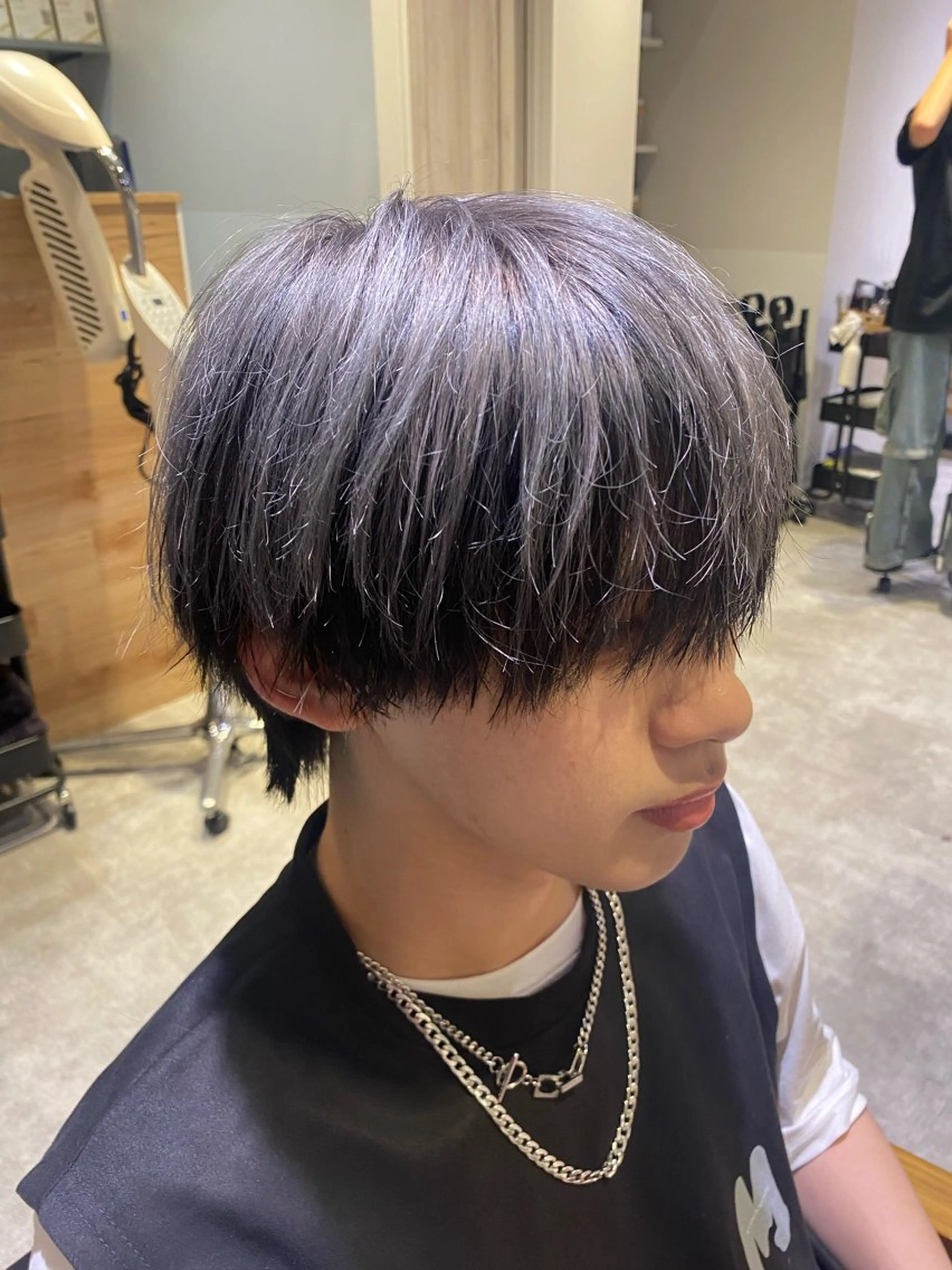 ショート カラー 黒髪 シルバー 似合わせ✨ 叶夢のヘアスタイル