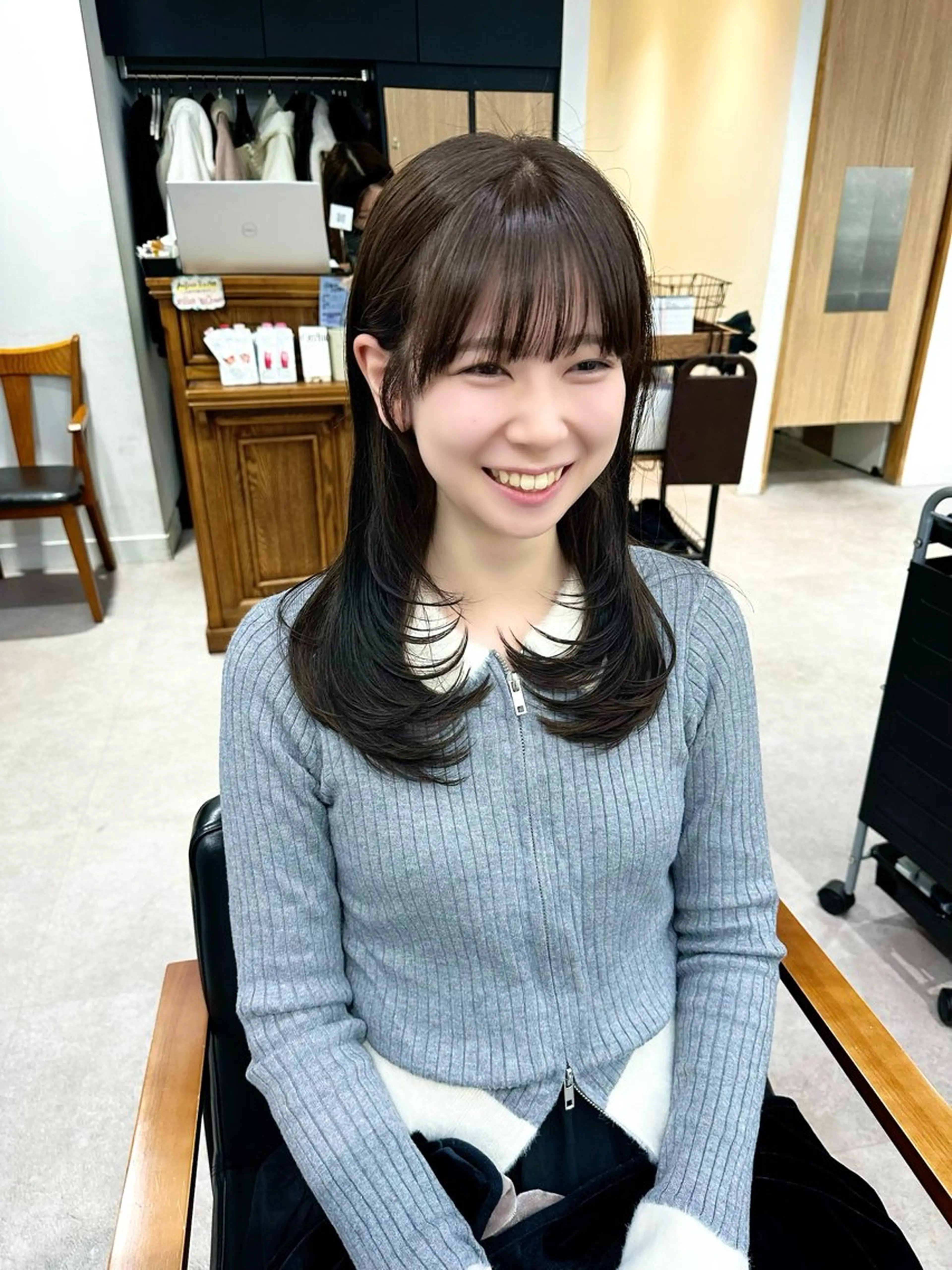 ロング カラー パーマ ヘアアレンジ メンズ キッズ カット ヘアカラー レイヤーカット 🌿透け感カラーのヘアスタイル