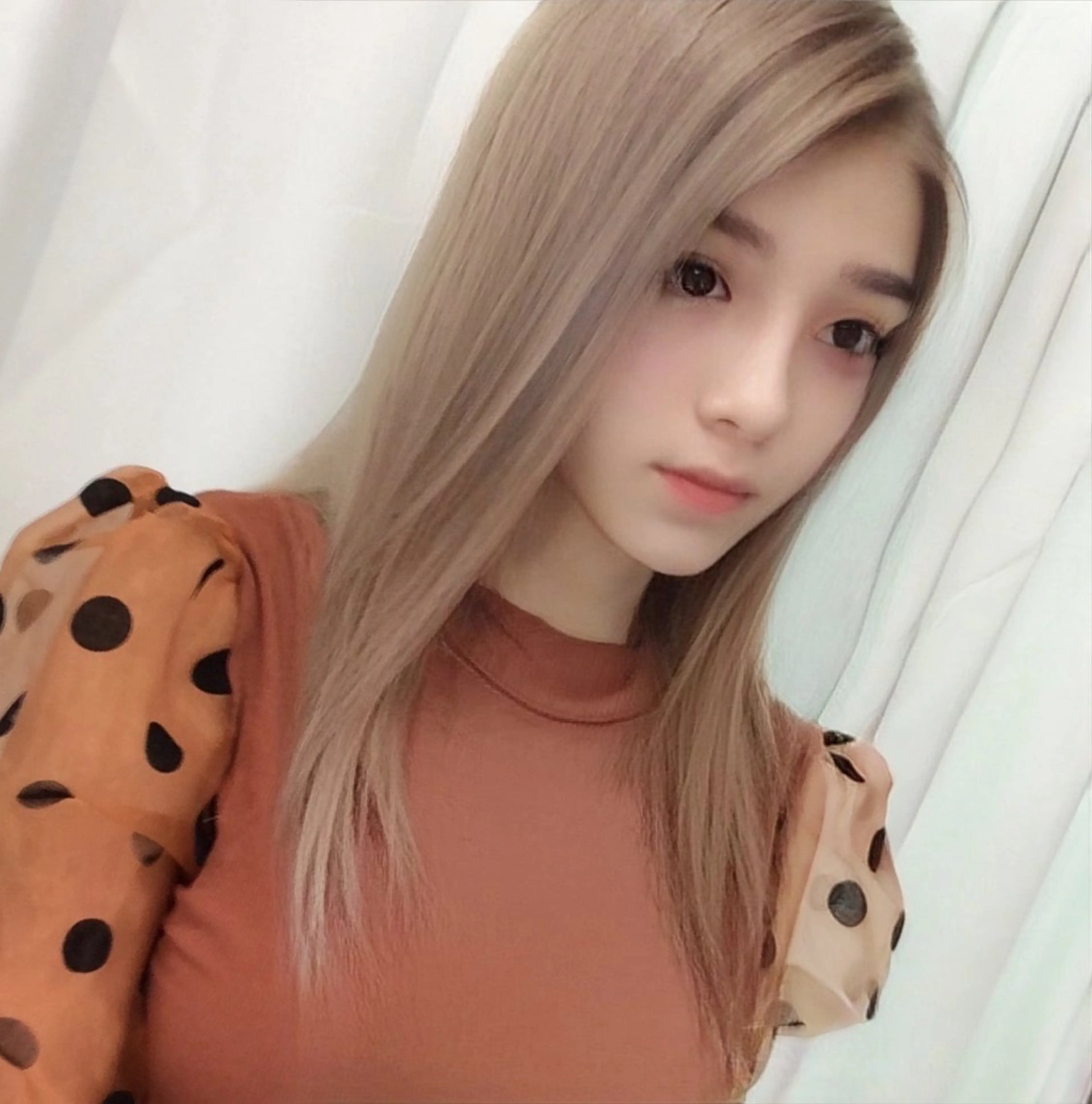 セミロング カラー ヘアアレンジ ベージュカラー ブリーチ ミルクティーベージュ au栄矢場町 水素髪質改善Tのヘアスタイル