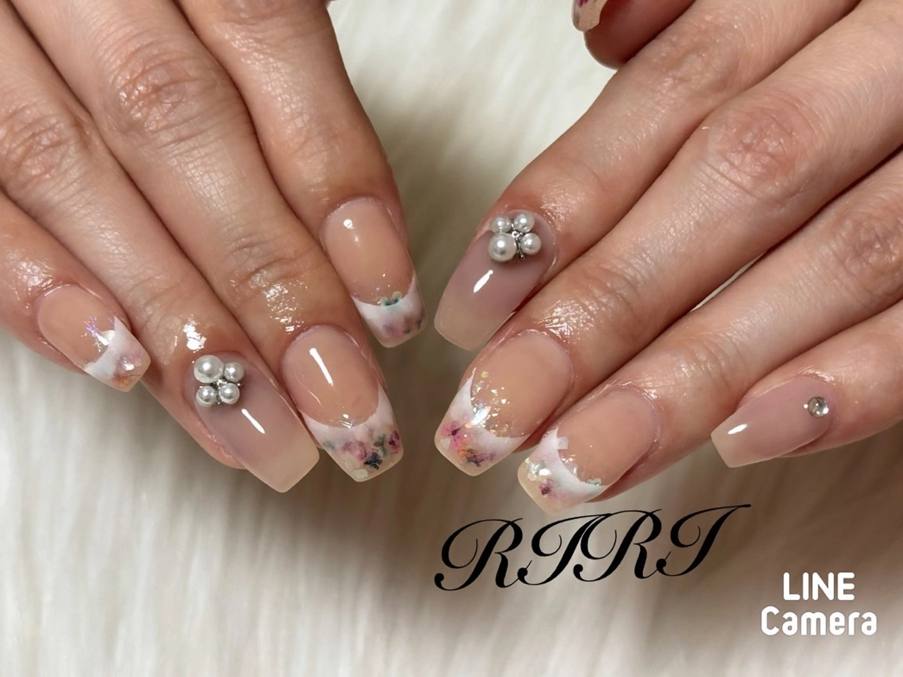 ネイル フラワーネイル ジェルネイル キラキラネイル 韓国ネイル オフィスネイル ハンドネイル riri オーナーのネイルデザイン