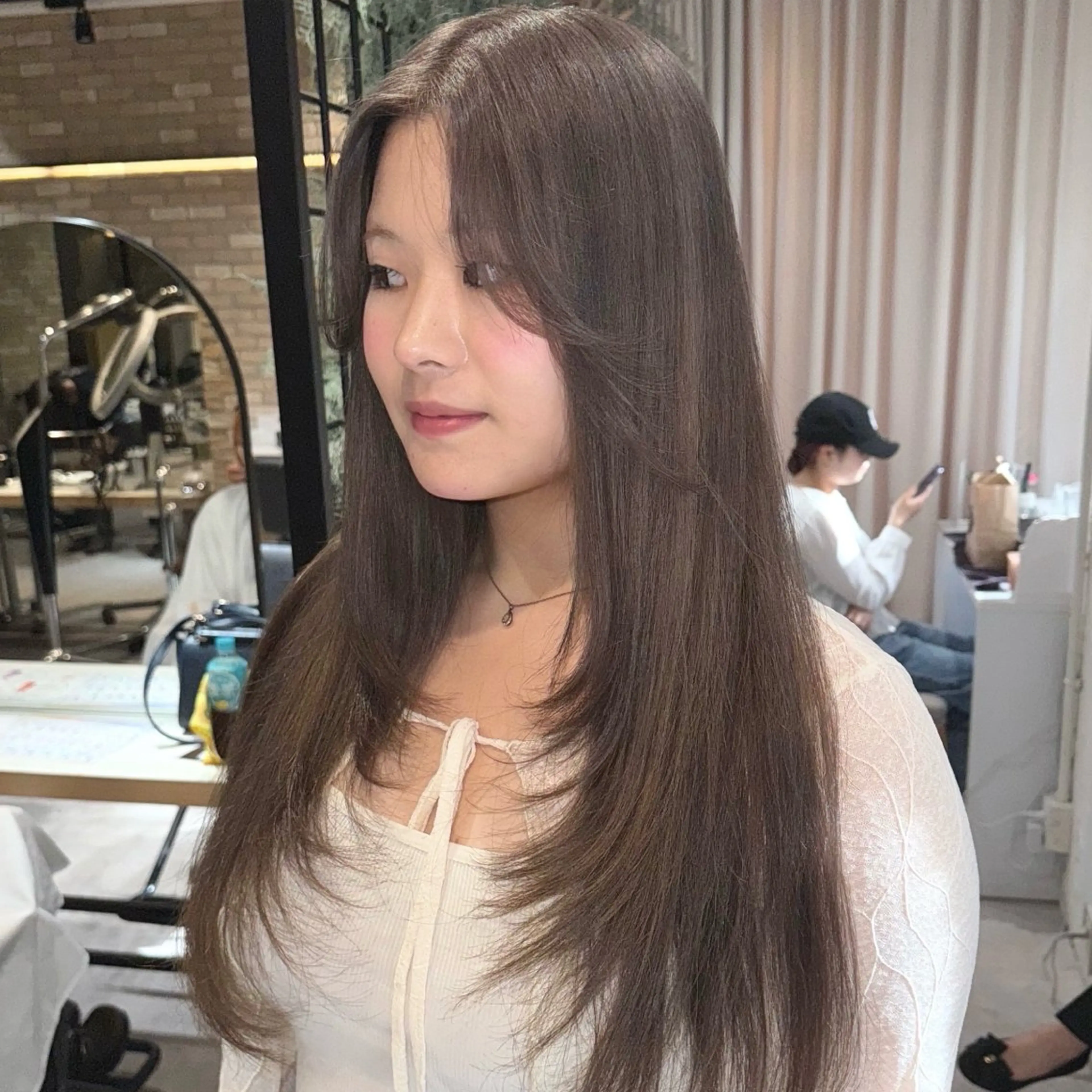 ロング カラー グレージュ レイヤーカット カット ヘアカラー 🩶レイナ🩶 color/nailのヘアスタイル