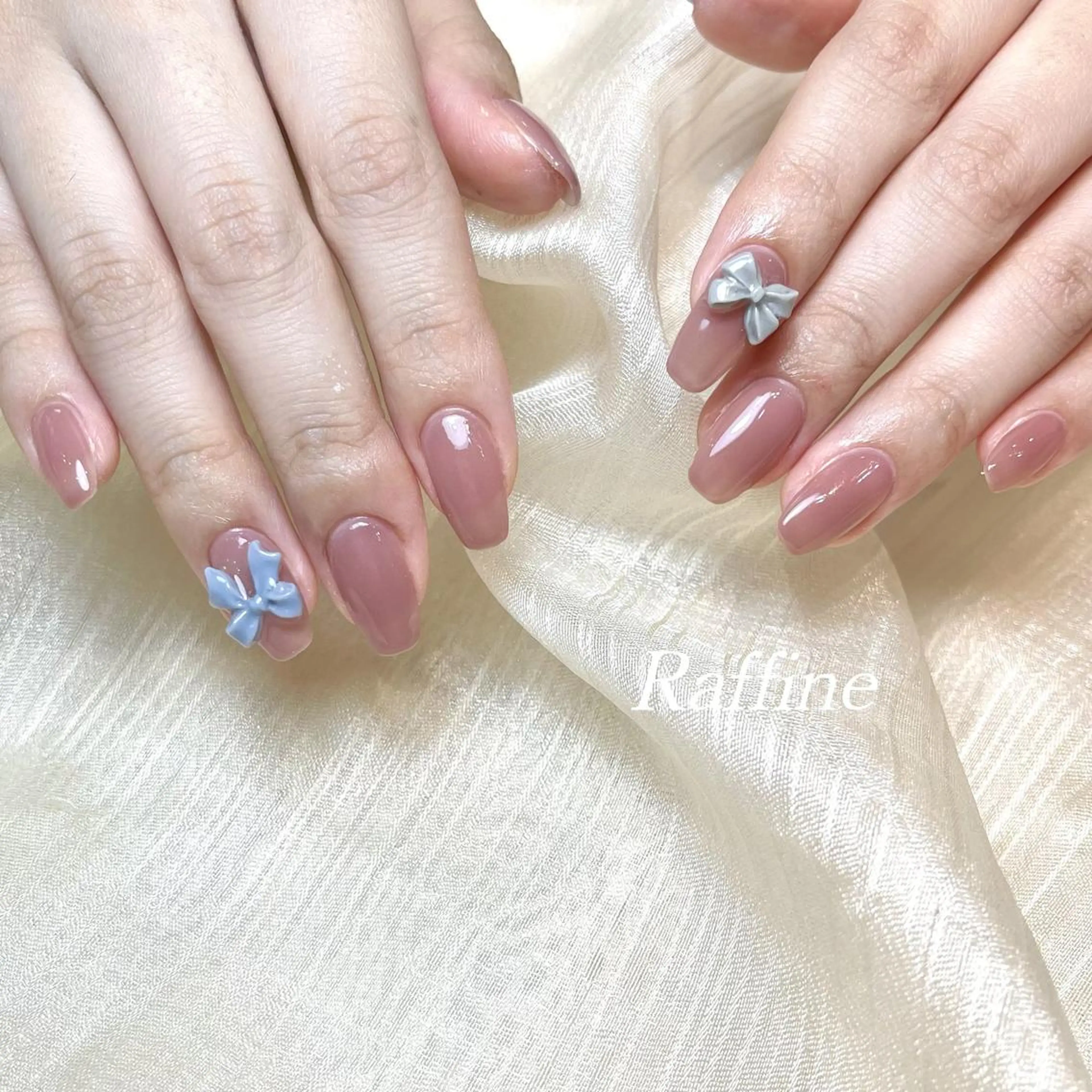 ネイル RAFFINE haru🦋🩵のネイルデザイン