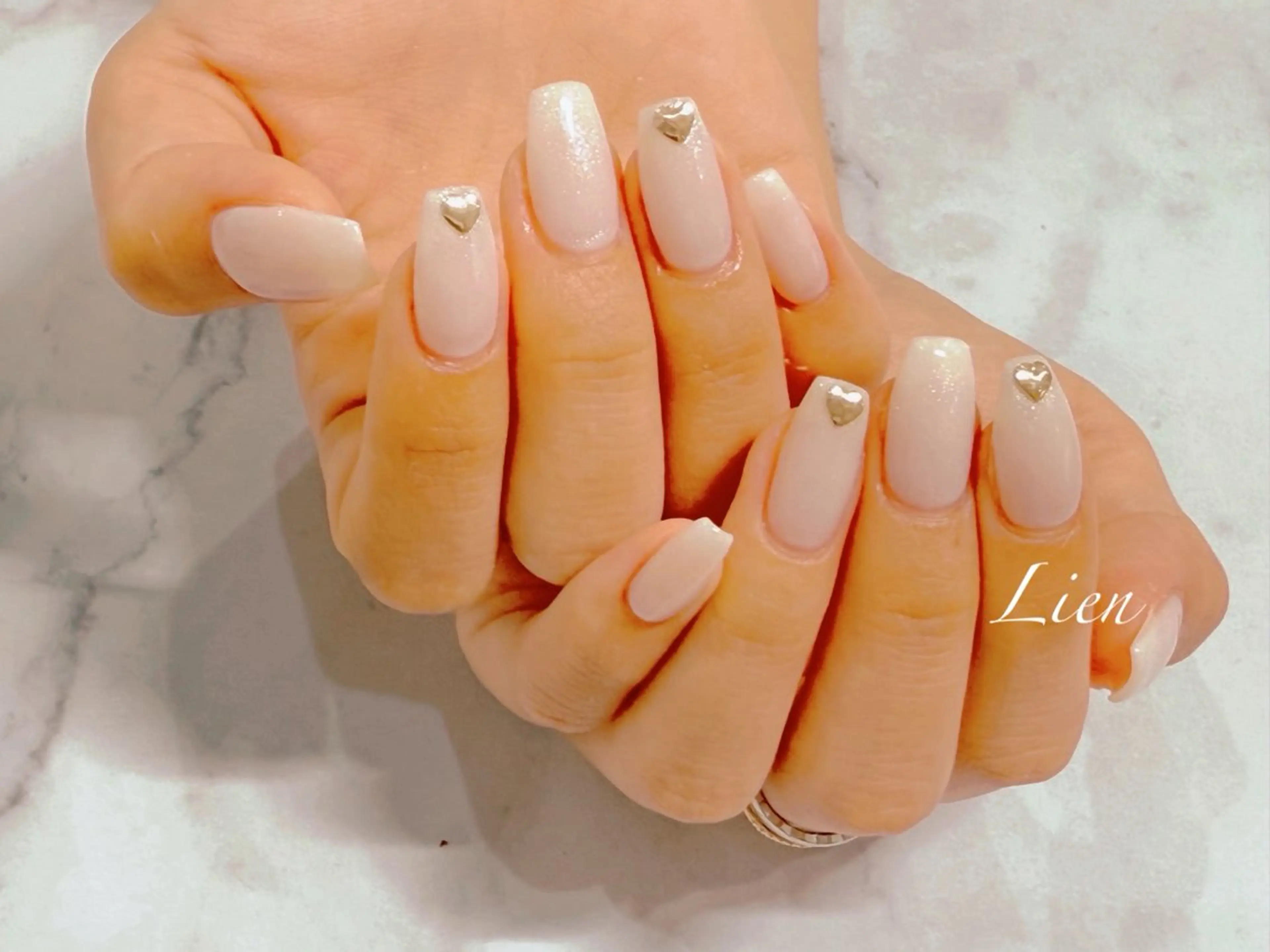 ネイル 長さ出し フットネイル フレンチネイル ジェルネイル ガラスフレンチ ハンドネイル Lien（リアン） 銀座駅6分のネイルデザイン