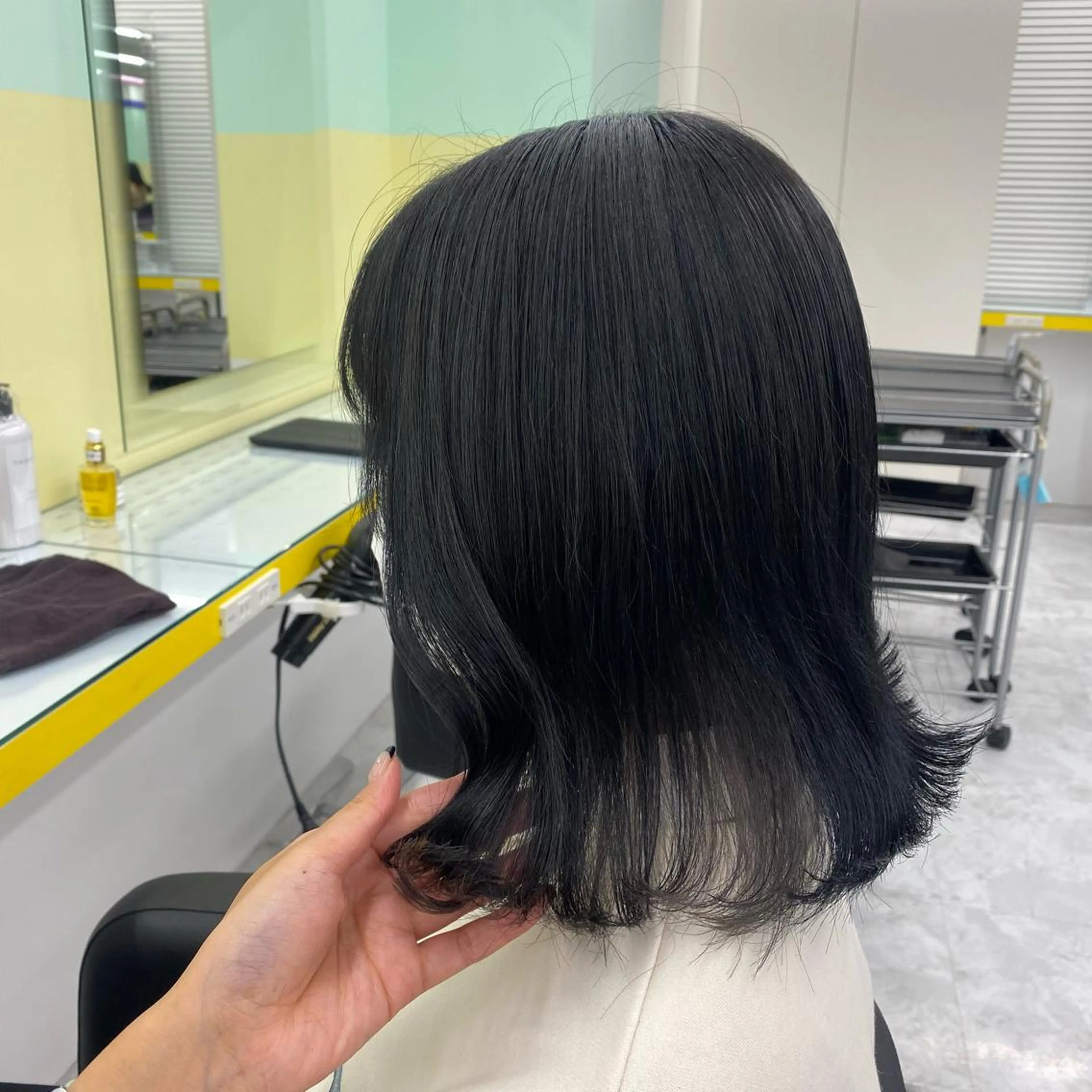 セミロング カラー ヘアアレンジ ヘアカラー トリートメント mai🍑暖色カラー /レイヤー💖のヘアスタイル
