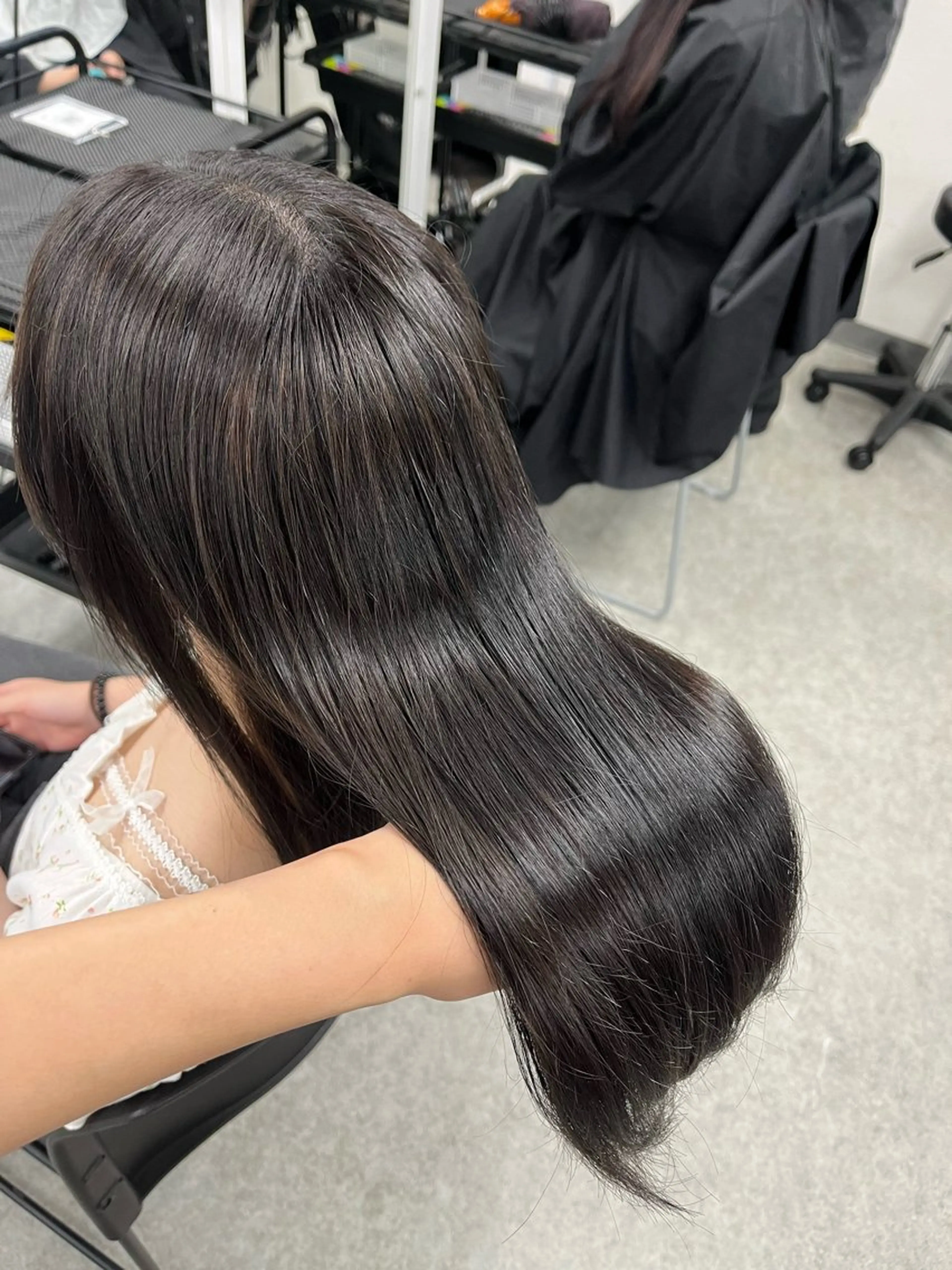 ミディアム カラー 透明感カラー 大人上品ベージュ 🎀HARUNAのヘアスタイル