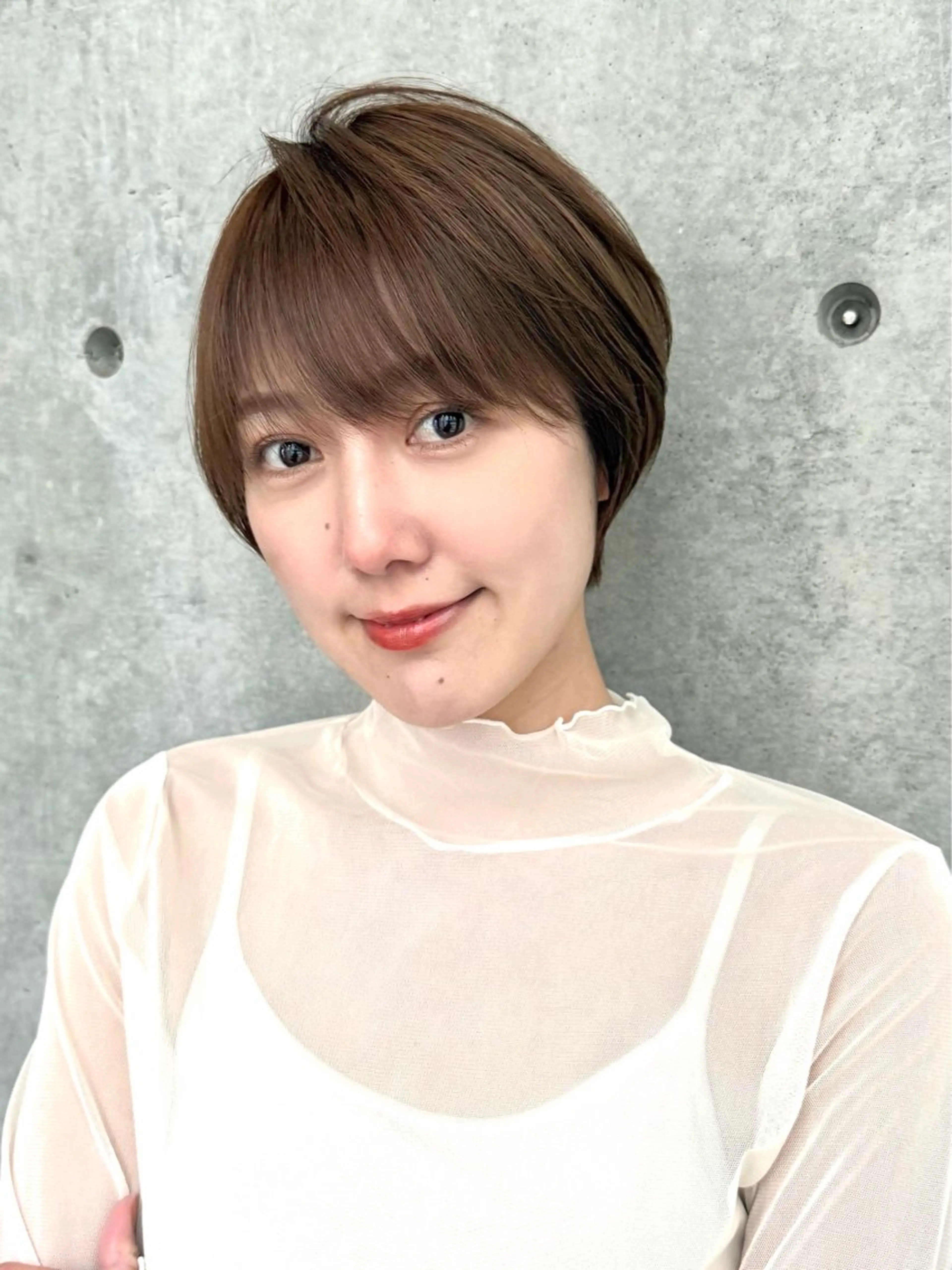 ショート ボブ 顔周りカット 髪質改善 韓国風ヘア レイヤーカット 大人美人ショート 杉浦主馬のヘアスタイル