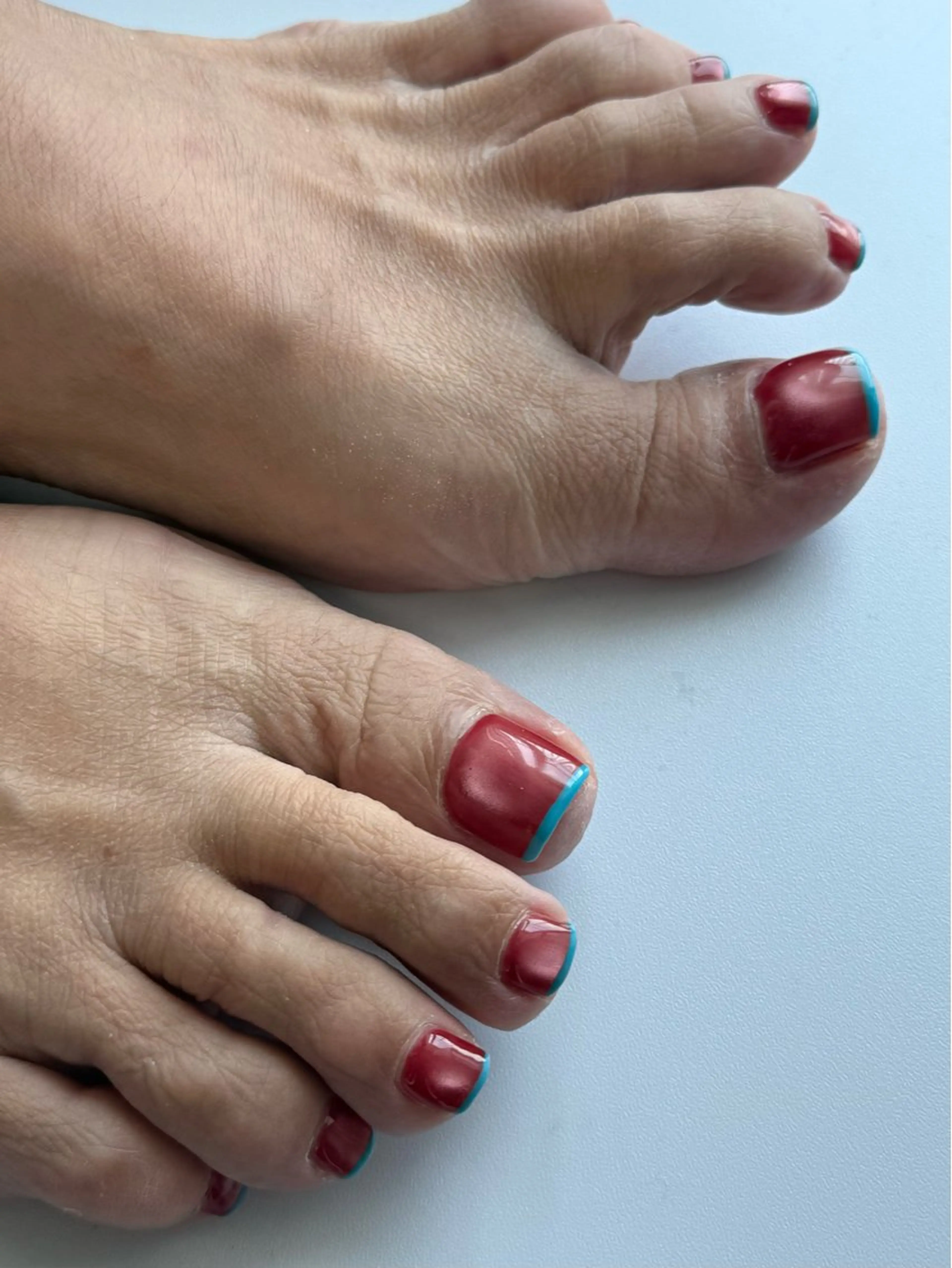 ネイル フレンチネイル 水色 赤色 AZ Nail aoiのネイルデザイン