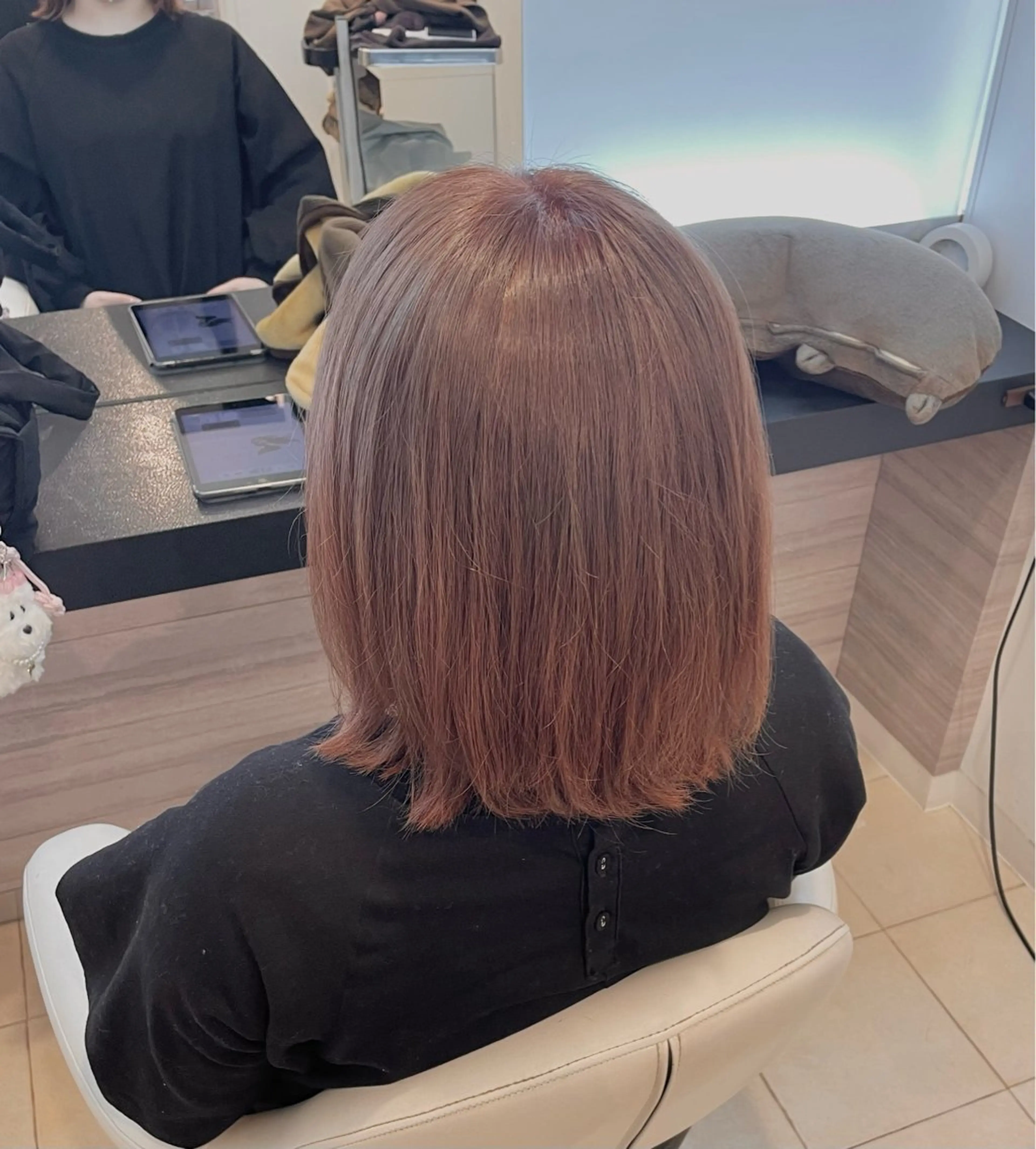 ミディアム カラー ベージュカラー ピンクカラー ピンクベージュ ヘアカラー AINE 🧚🏻‍♀️のヘアスタイル