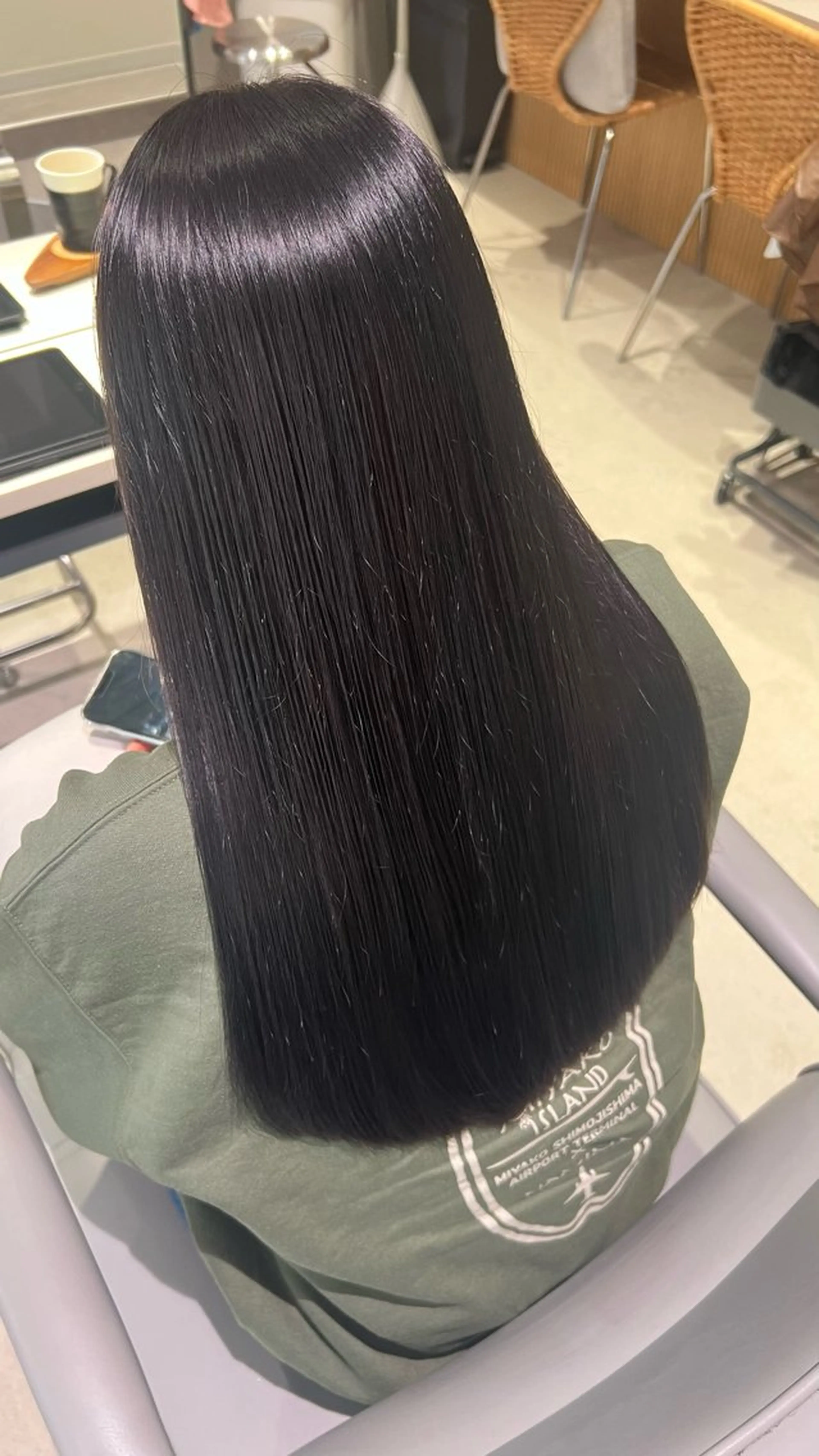 ロング カラー 黒髪 グレーブラック SONOKO 【yoki.】のヘアスタイル