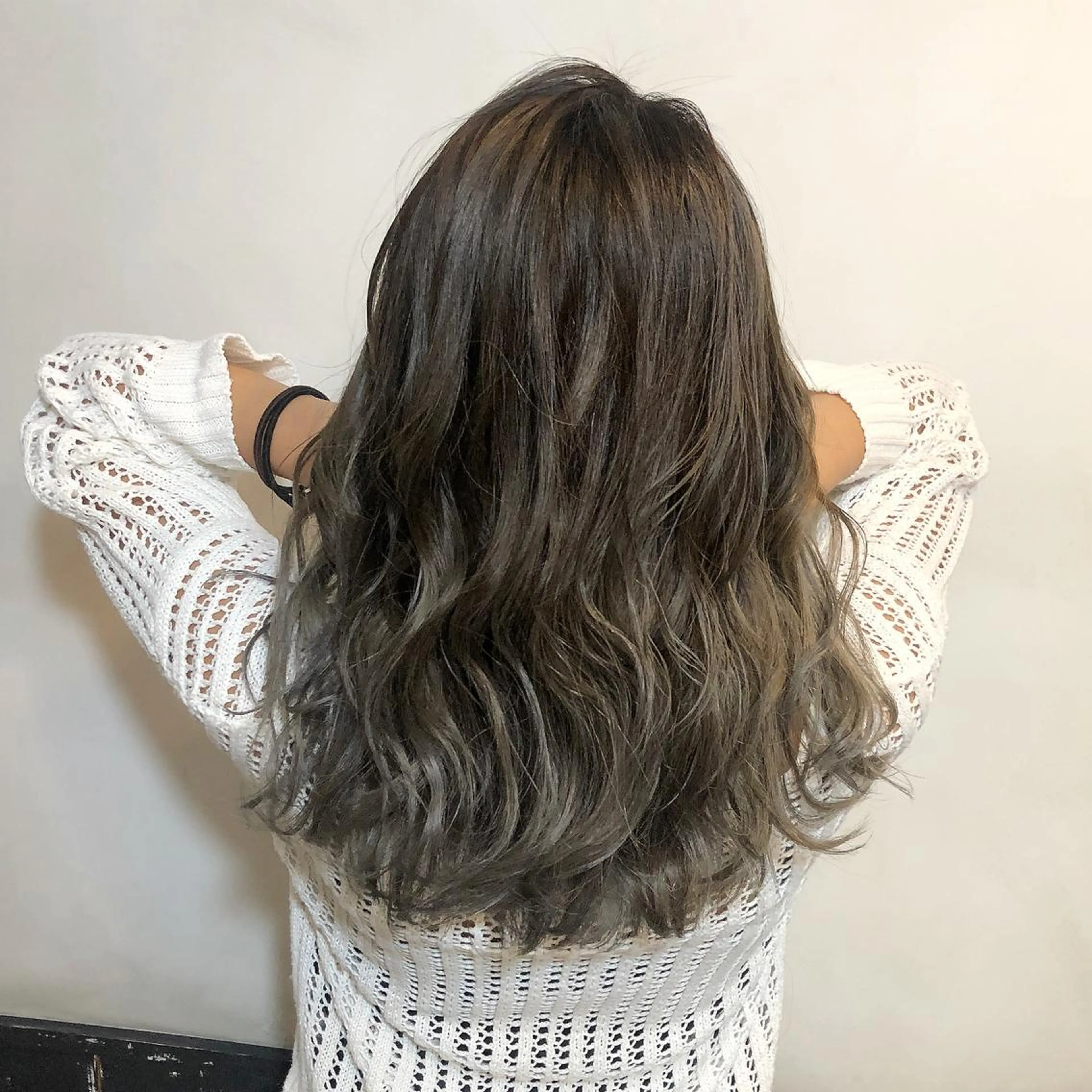 セミロング カラー ヘアアレンジ ネイル マツエク・マツパ バレイヤージュ グラデーションカラー ハイライトカラー インナーカラー ハイライト 綺麗な髪質にしたい方 限定🌈清水　祥のヘアスタイル
