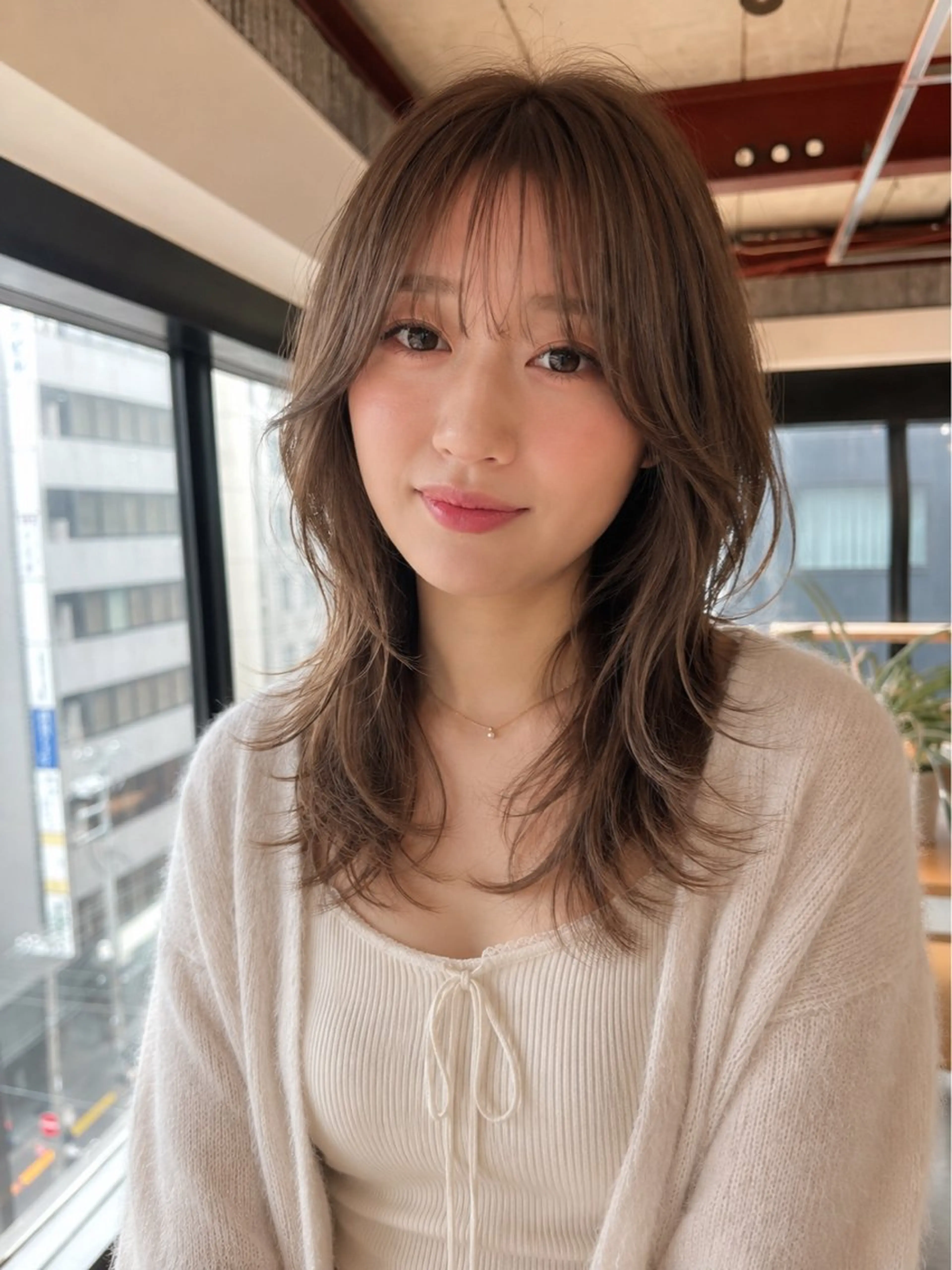 ミディアム カラー カット ヘアカラー トリートメント レイヤー ハイトーン/YUTOのヘアスタイル