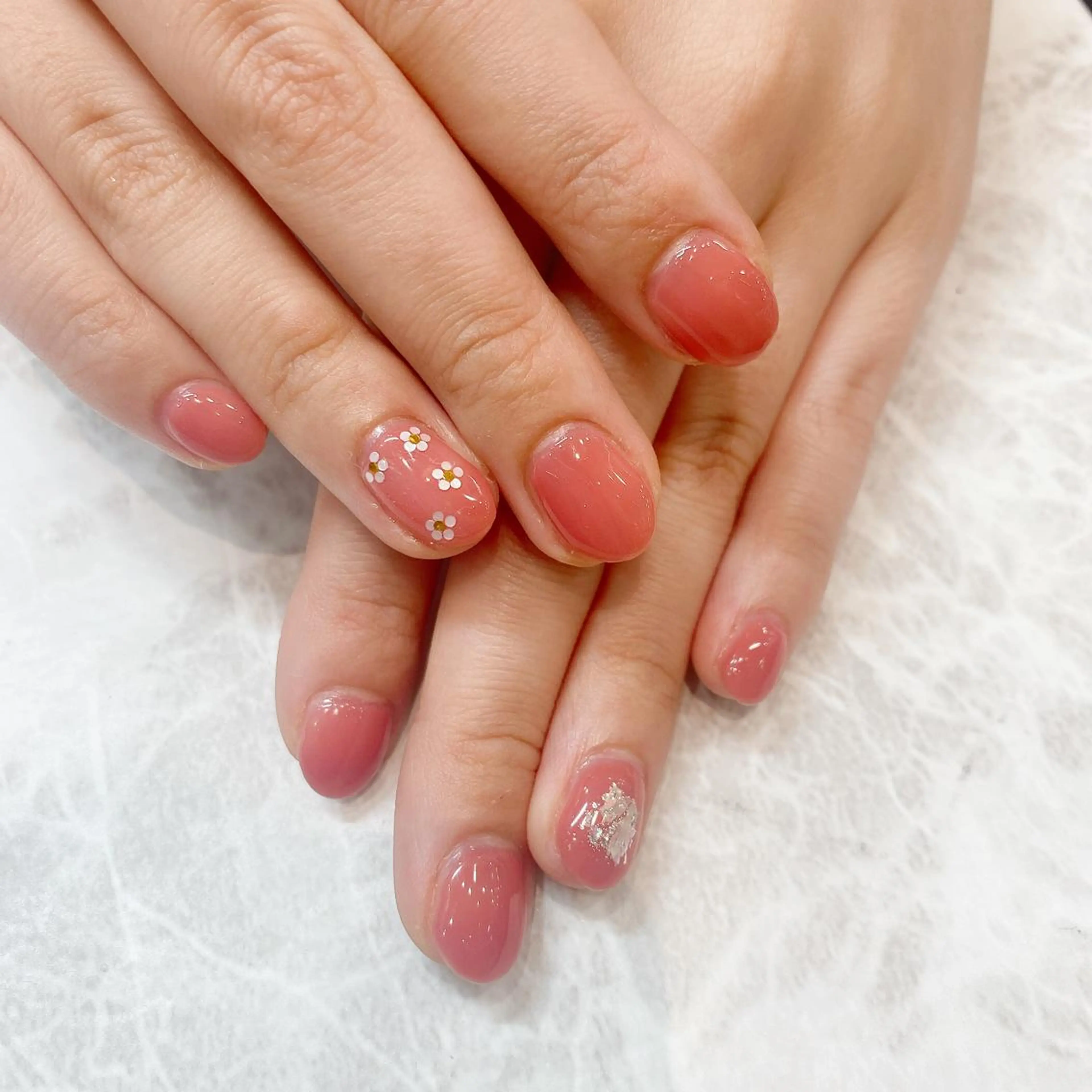 ネイル フラワーネイル 関谷 真登佳のネイルデザイン