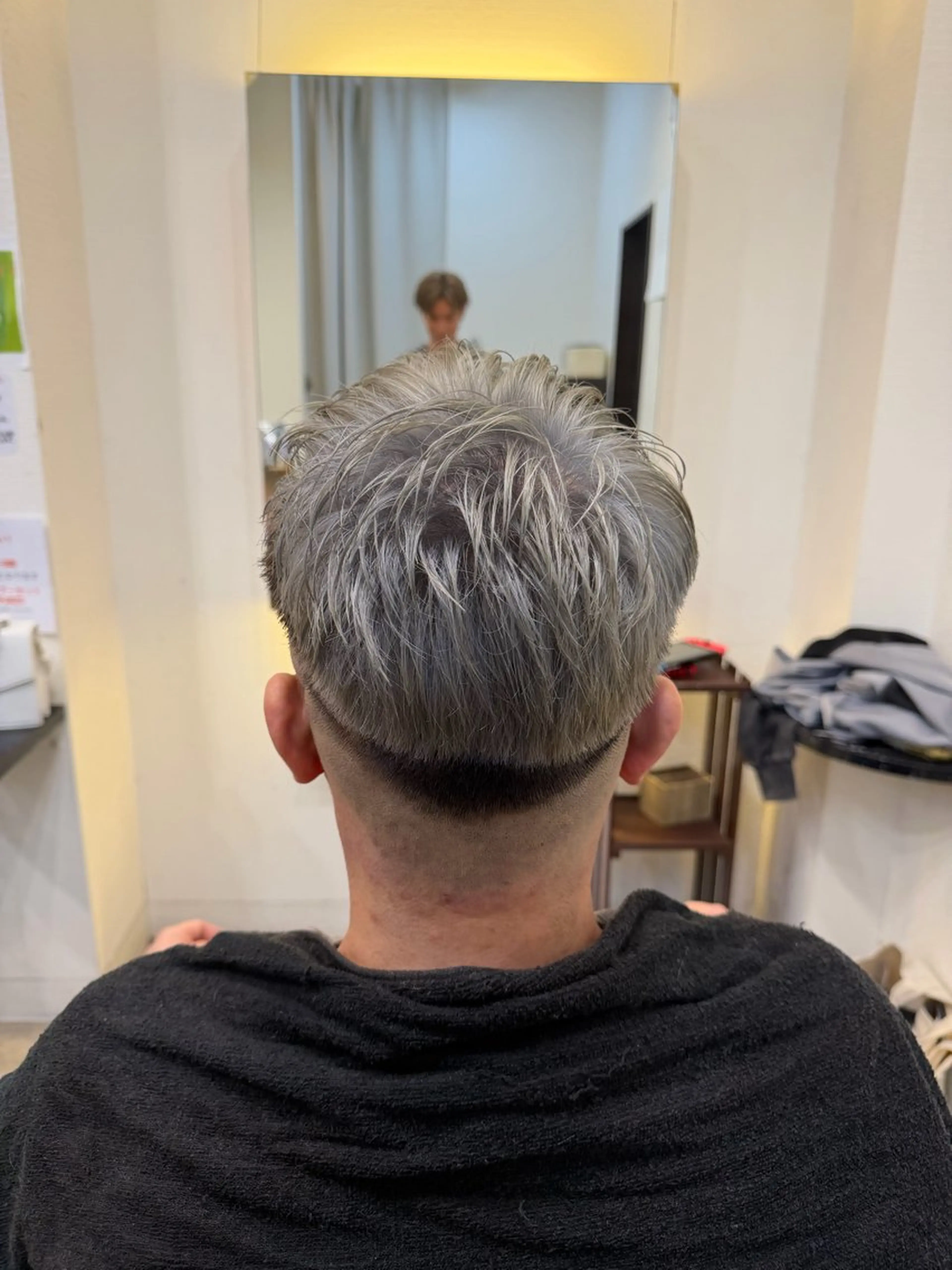ショート 呉屋 俊介のヘアスタイル