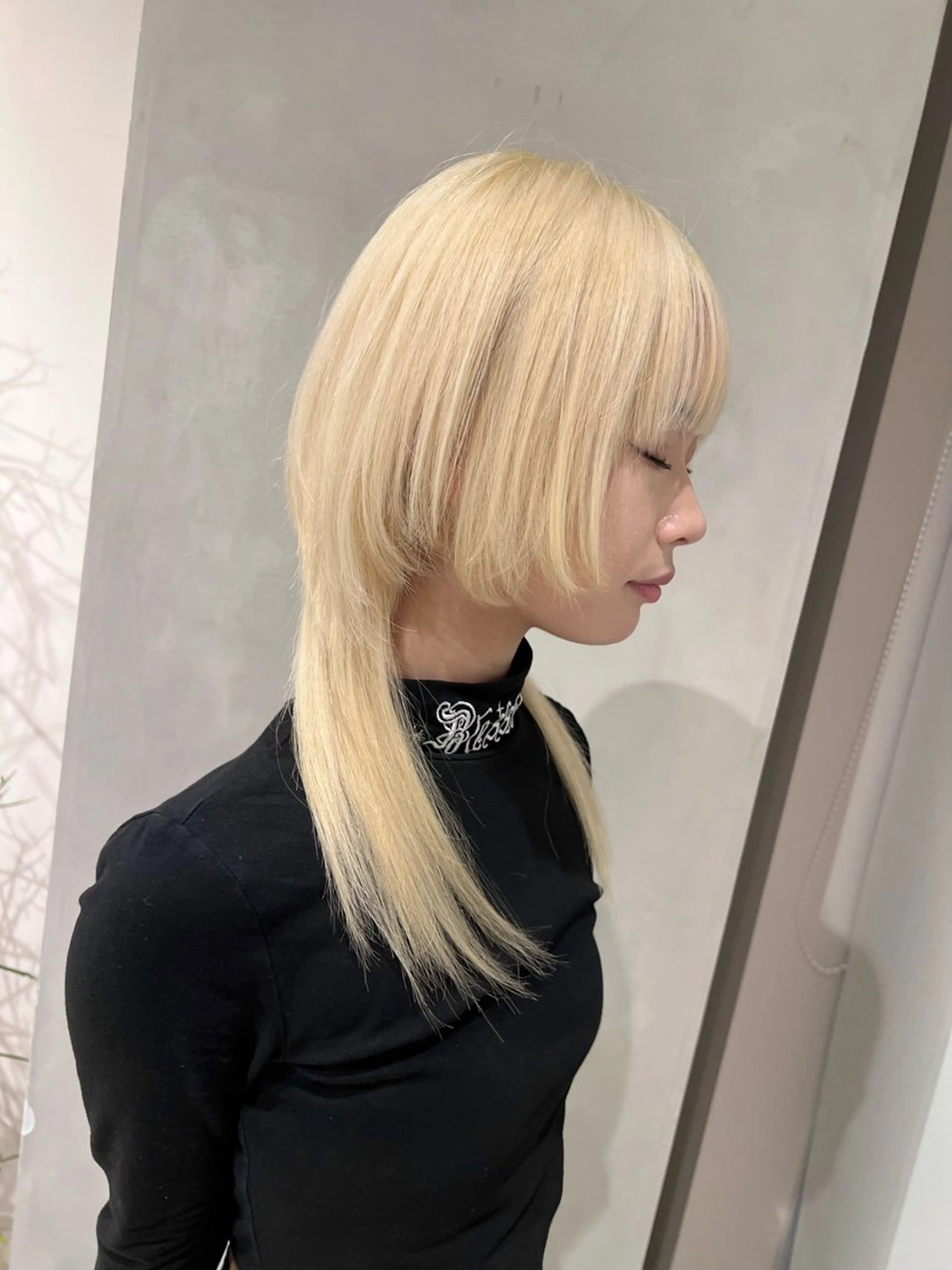 セミロング ウルフカット カット ヘアカラー 渋谷ハイトーン/ デザインカラー阿部のヘアスタイル